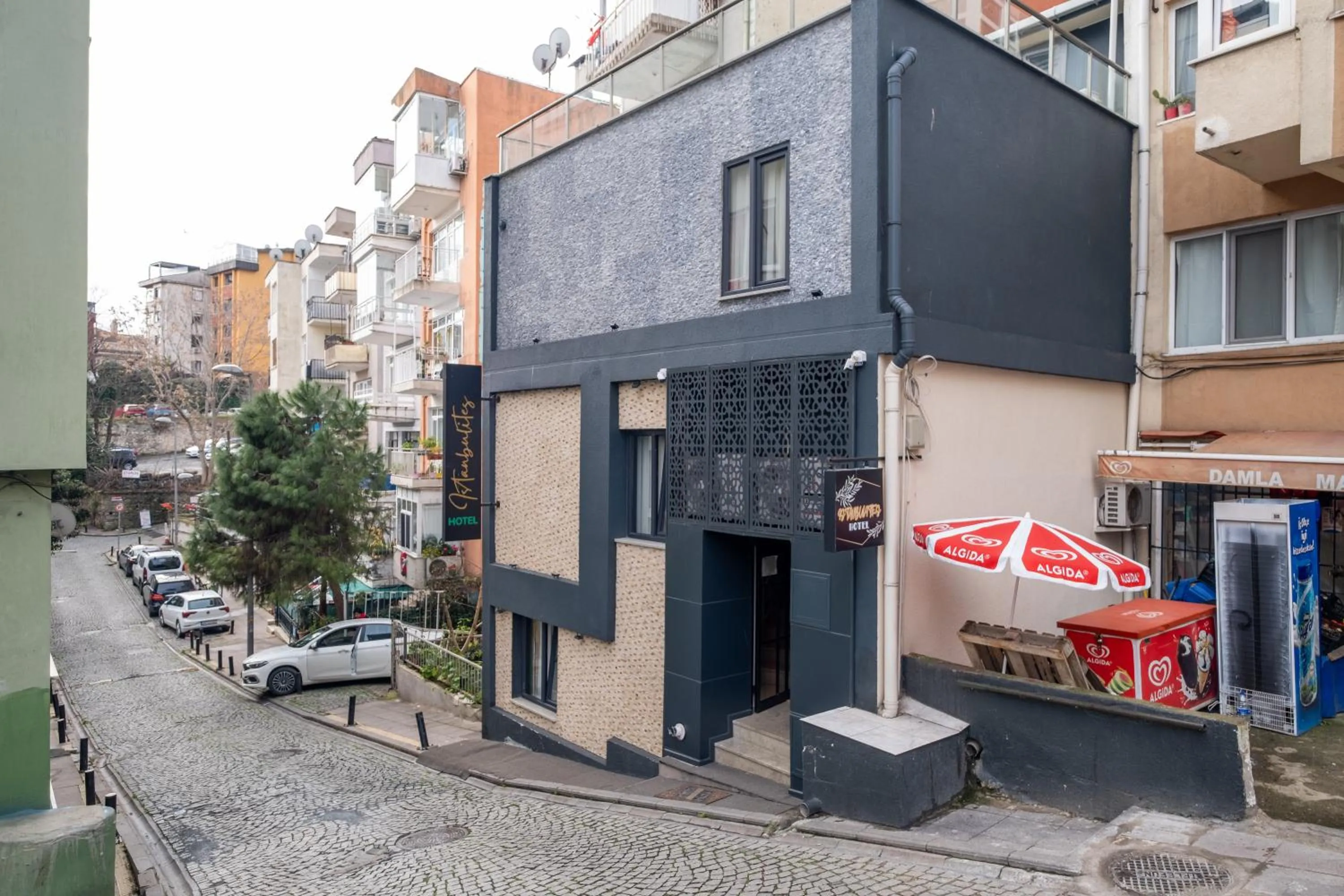 Property building in İstanbulites Hotel
