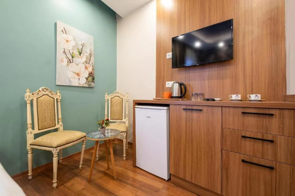 TV and multimedia in İstanbulites Hotel