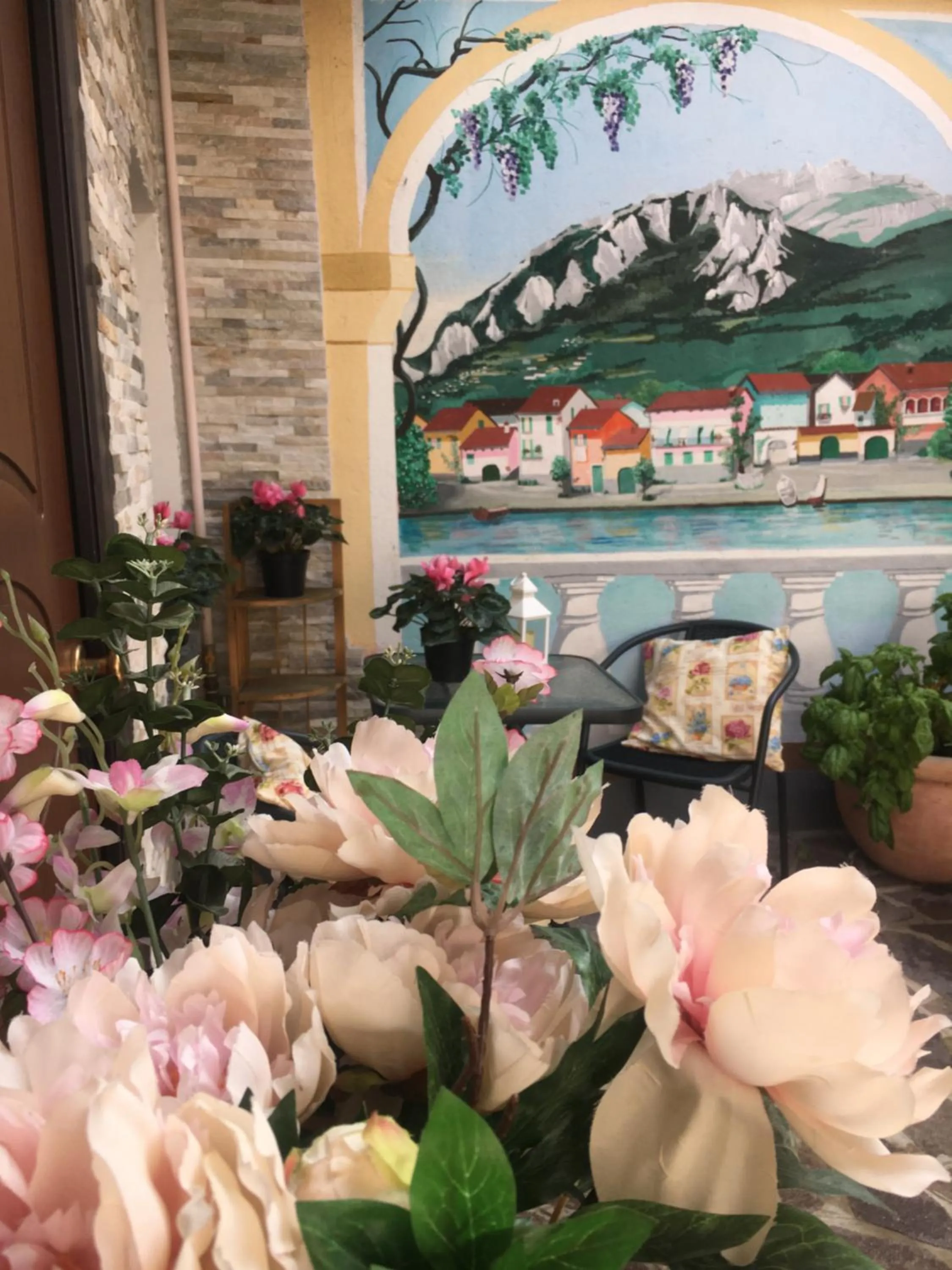 Inner courtyard view in La Ca' del Masenzi Massenzio's house