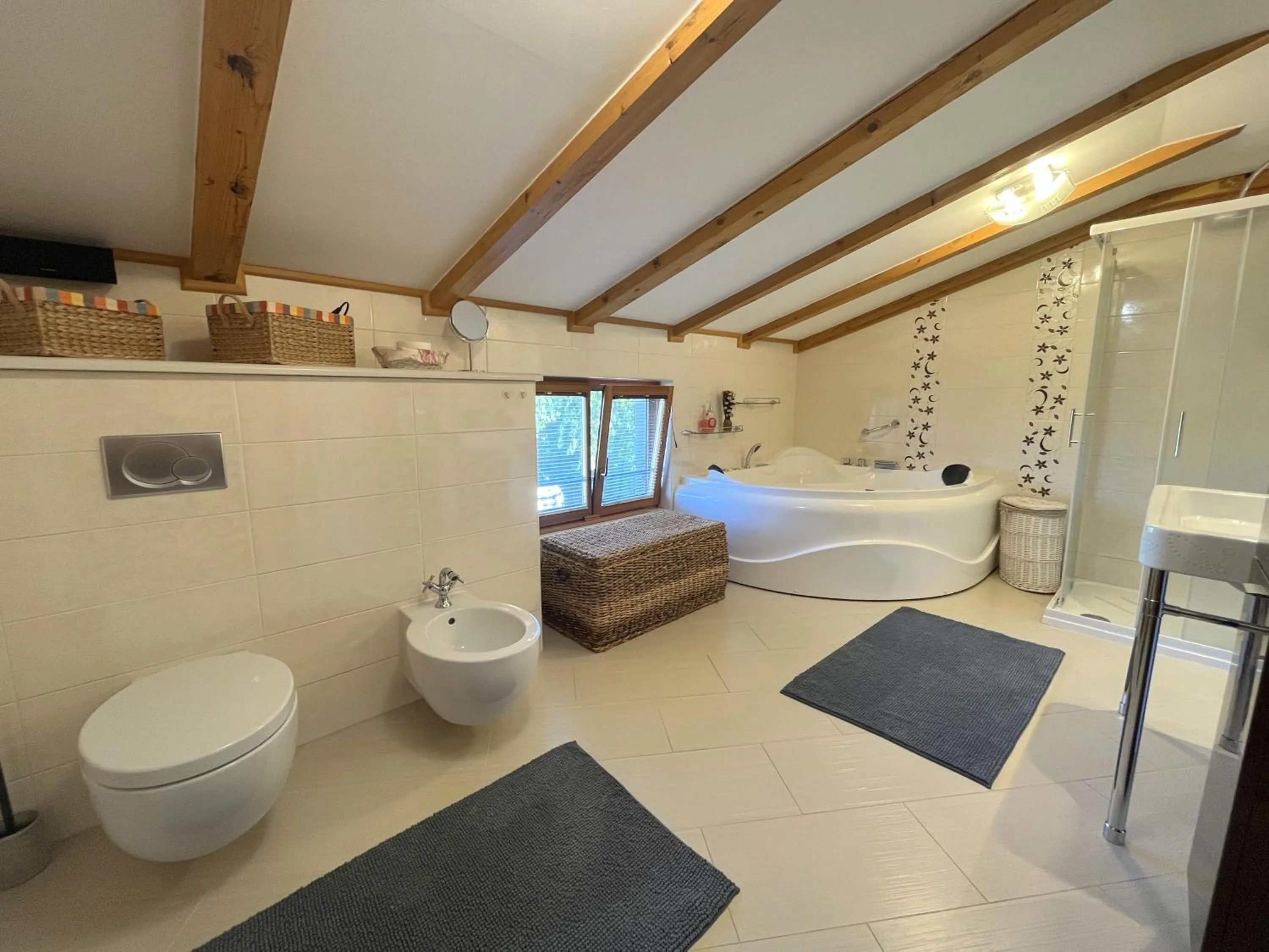 Bathroom in Holiday Home Valmoneda