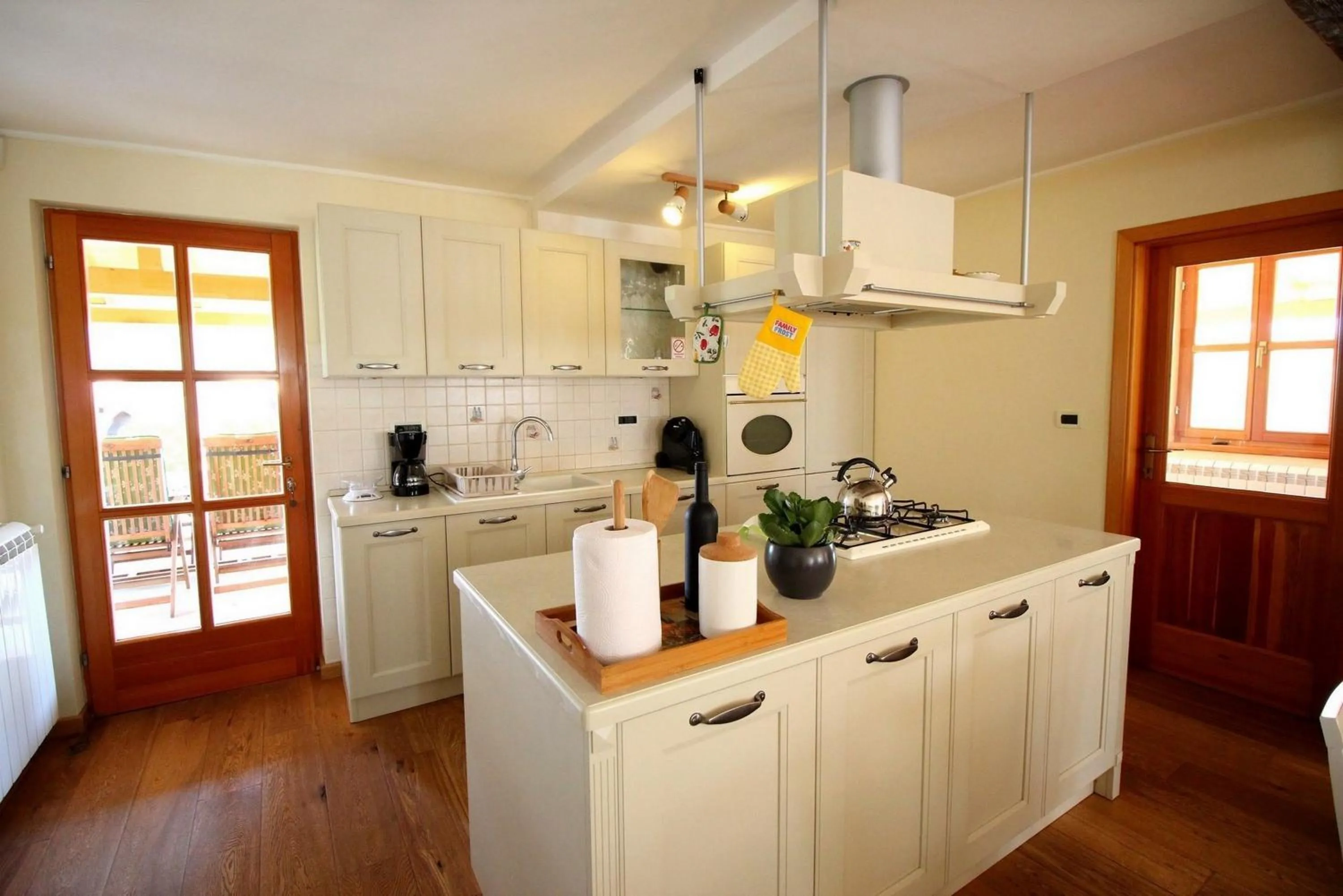 Kitchen or kitchenette in Holiday Home Valmoneda