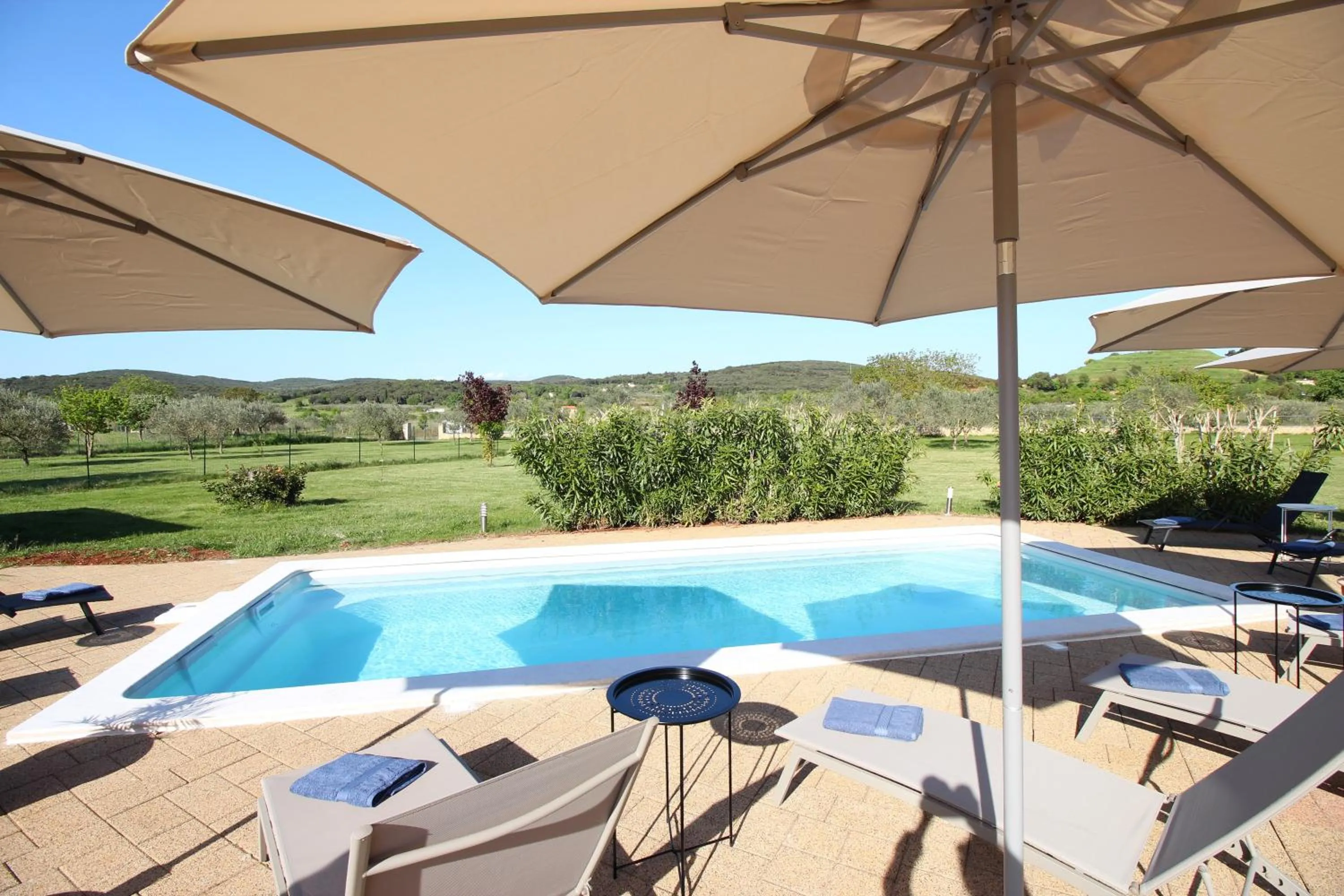 Swimming pool in Holiday Home Valmoneda