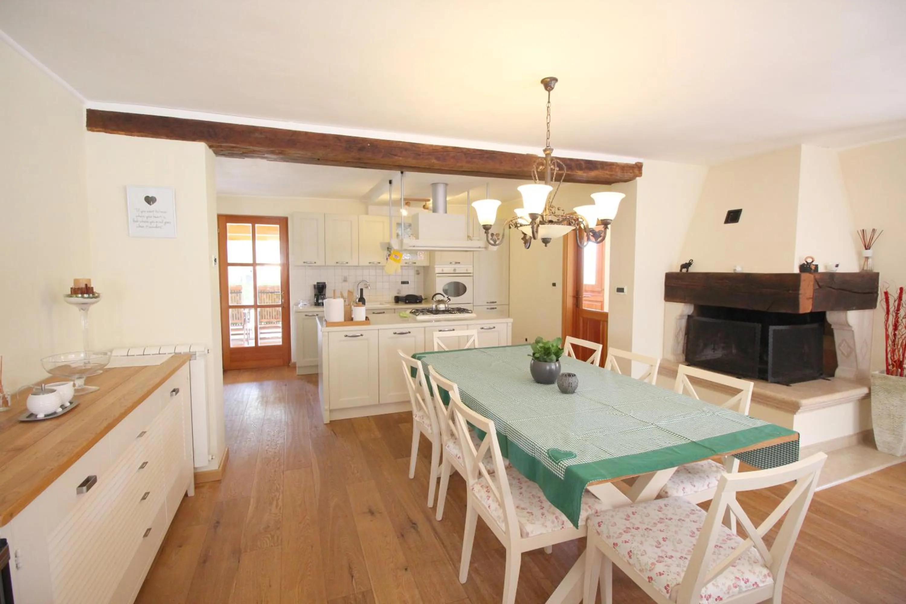 Kitchen or kitchenette in Holiday Home Valmoneda