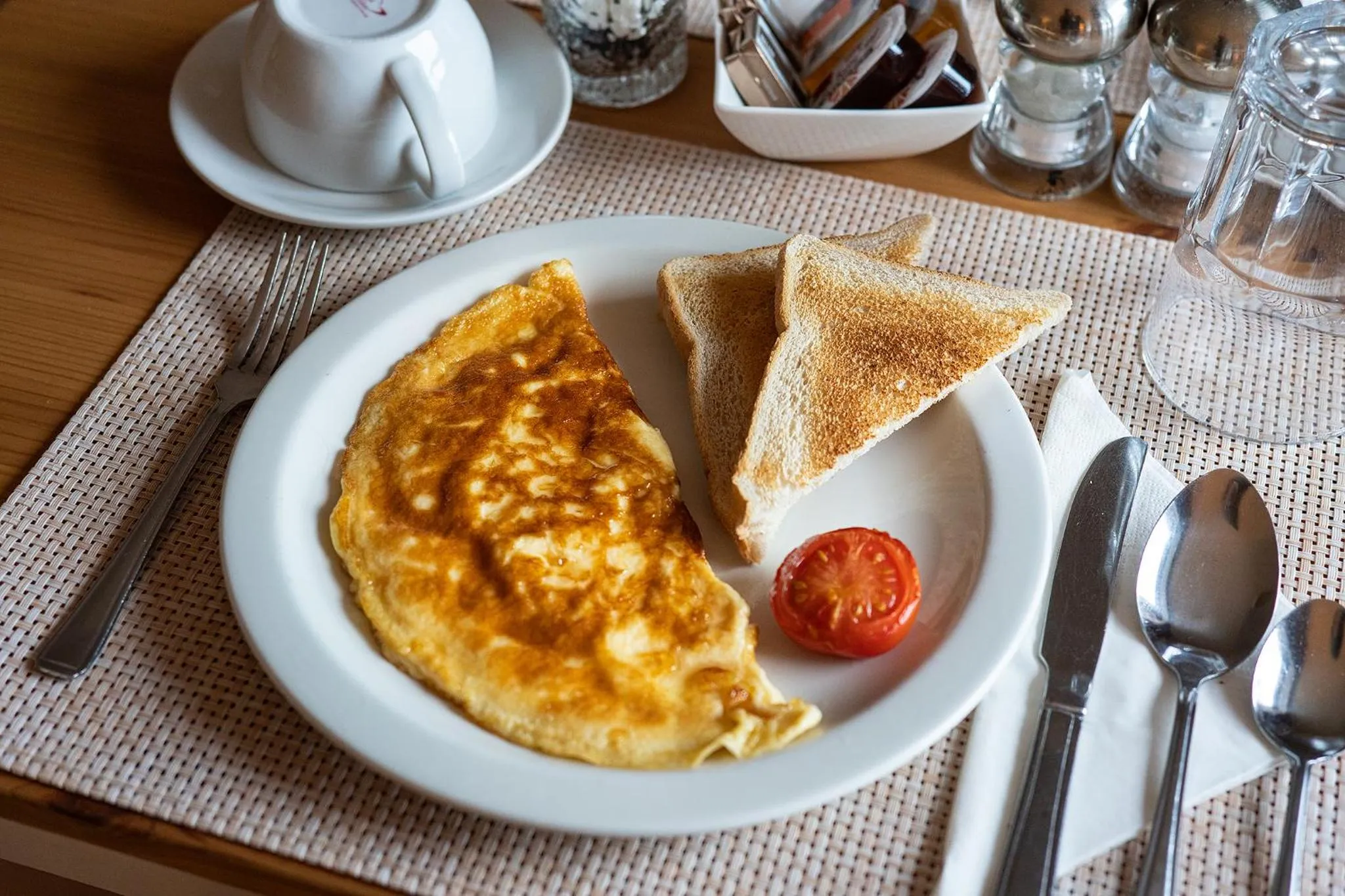 Food and drinks in Broadford House Skye