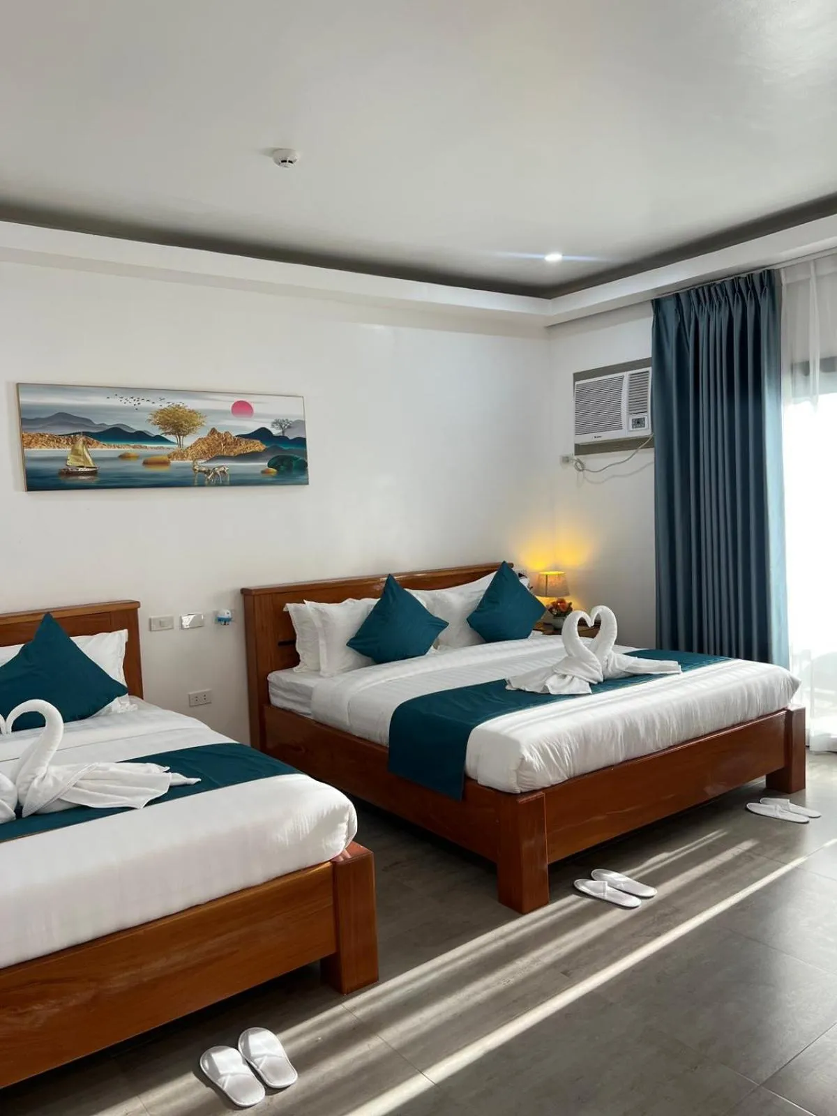 Bedroom, Bed in Ocean Star Hotel Coron