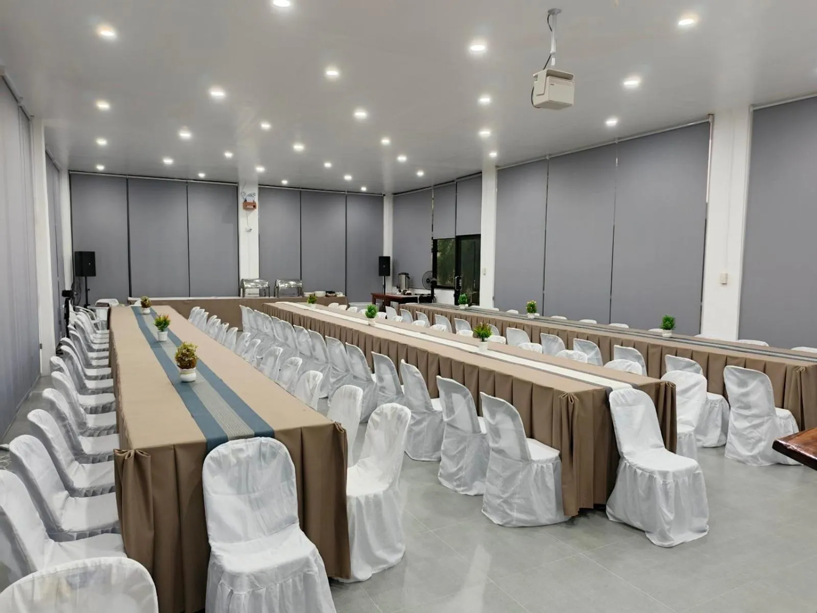Banquet/Function facilities in Ocean Star Hotel Coron