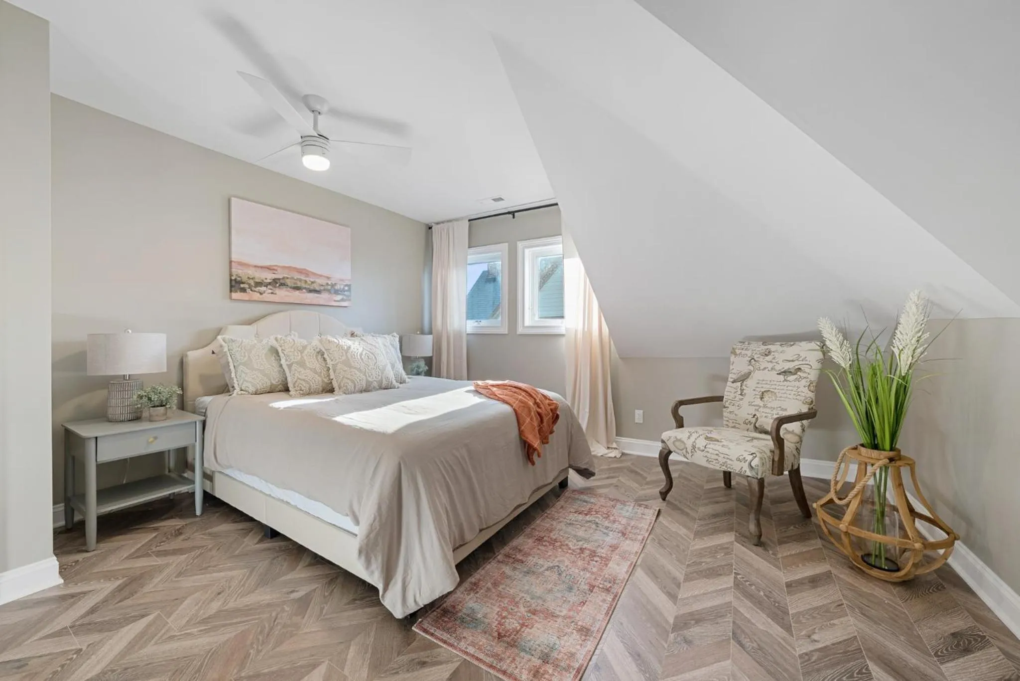 Bed in Presidential Suite Sandusky Waterfront Area