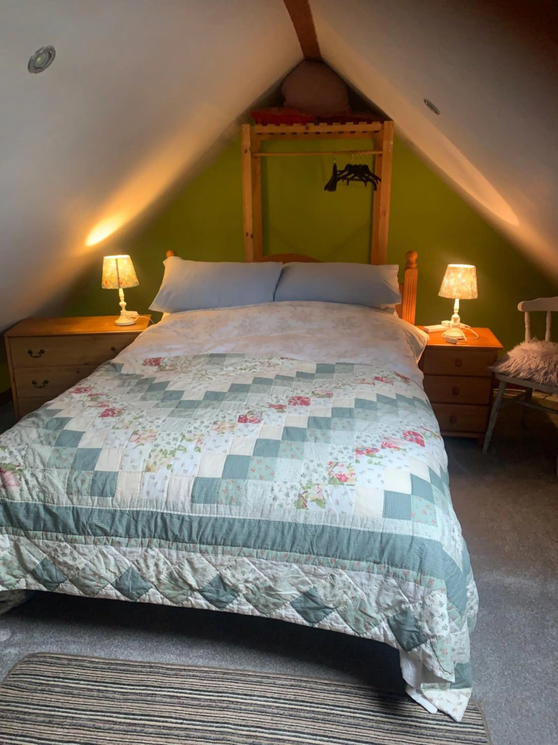 Photo of the whole room, Bed in Heathergate Cottage Dartmoor BnB