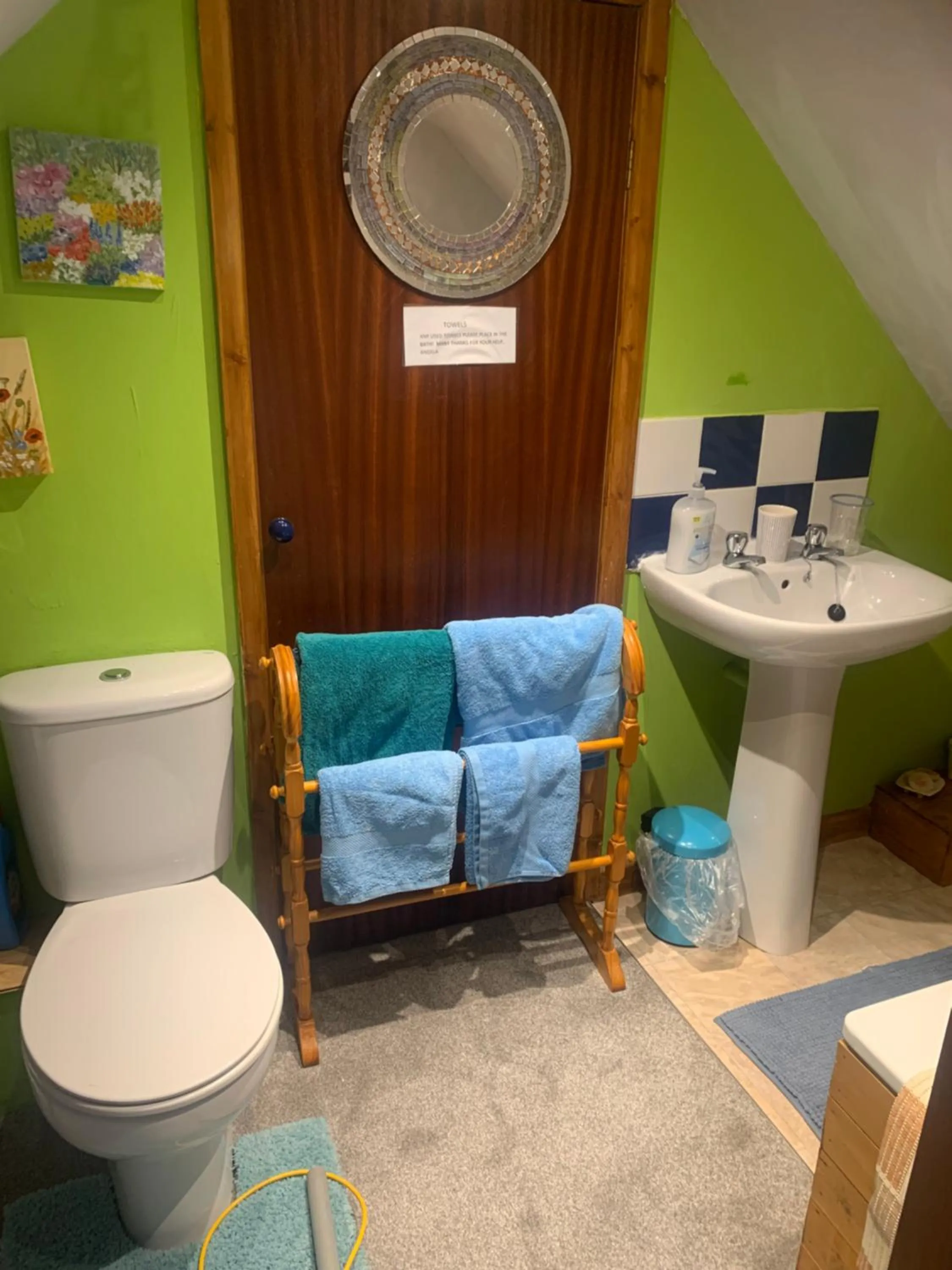 Bathroom in Heathergate Cottage Dartmoor BnB
