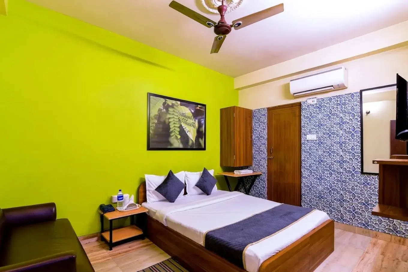 Bed in The Kolkata Hotel Bed in The Kolkata Hotel