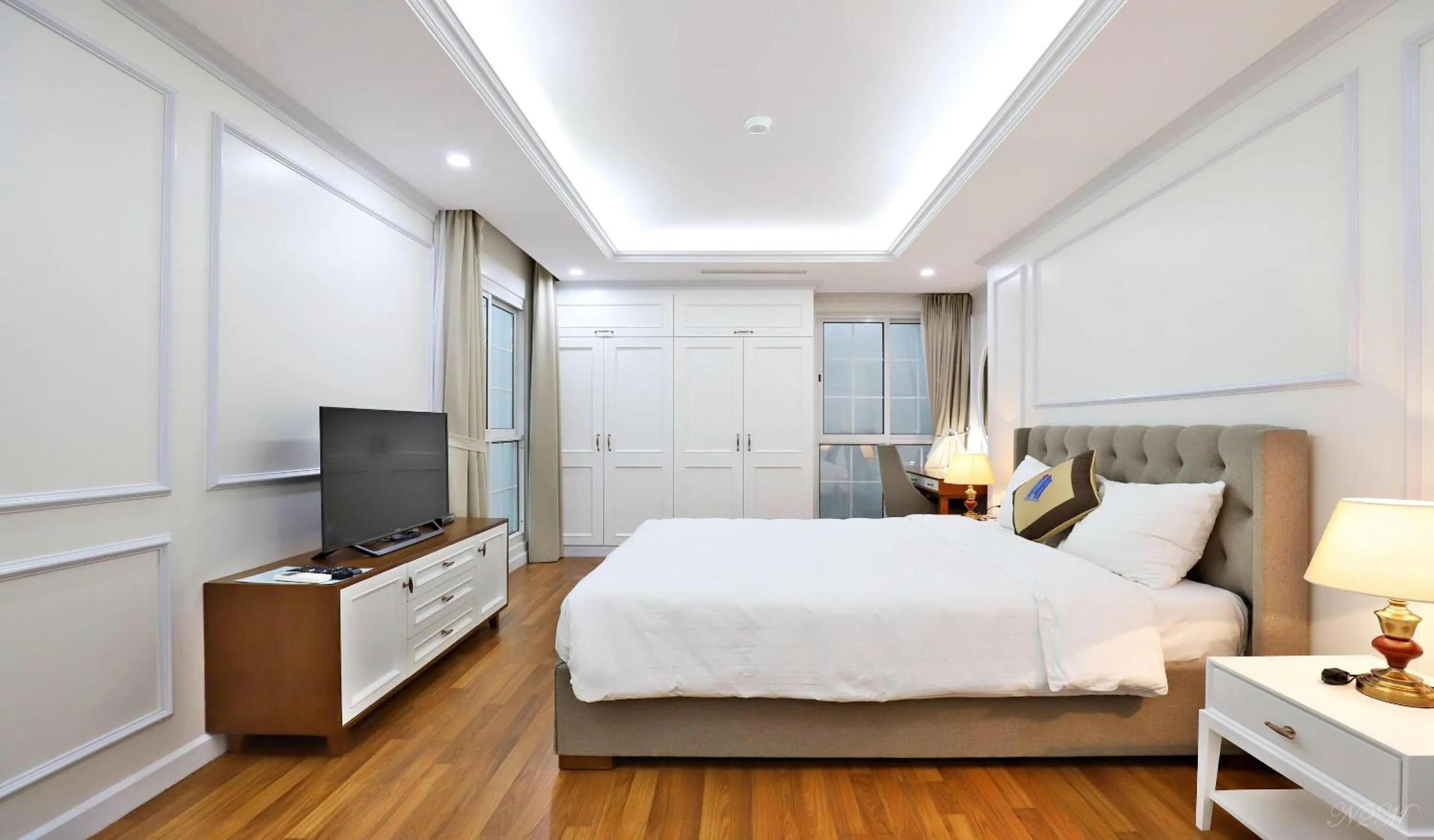 Bedroom, Bed in Luxe Paradise Residence 79 Nguyen Du