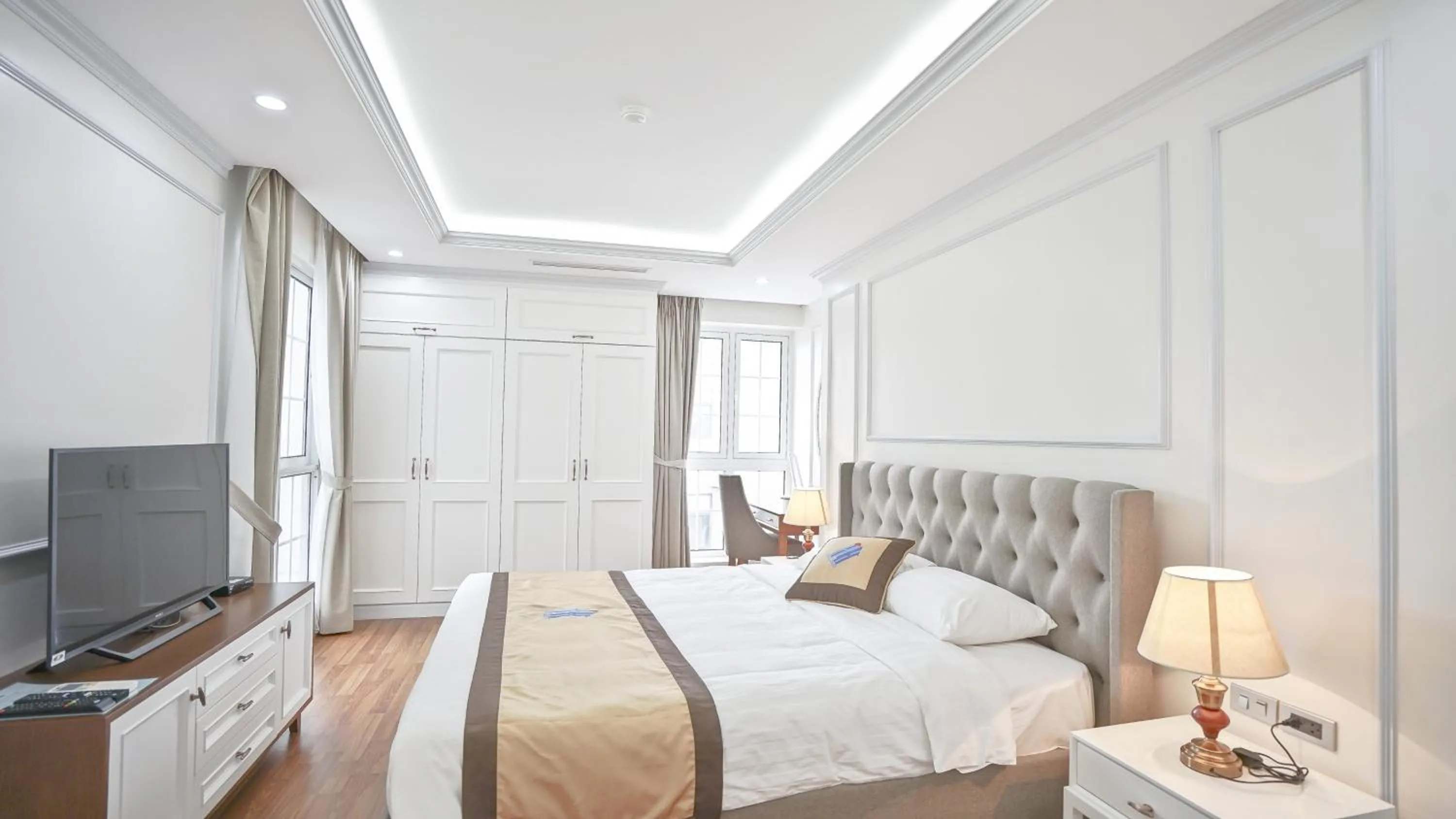 Bed in Luxe Paradise Residence 79 Nguyen Du