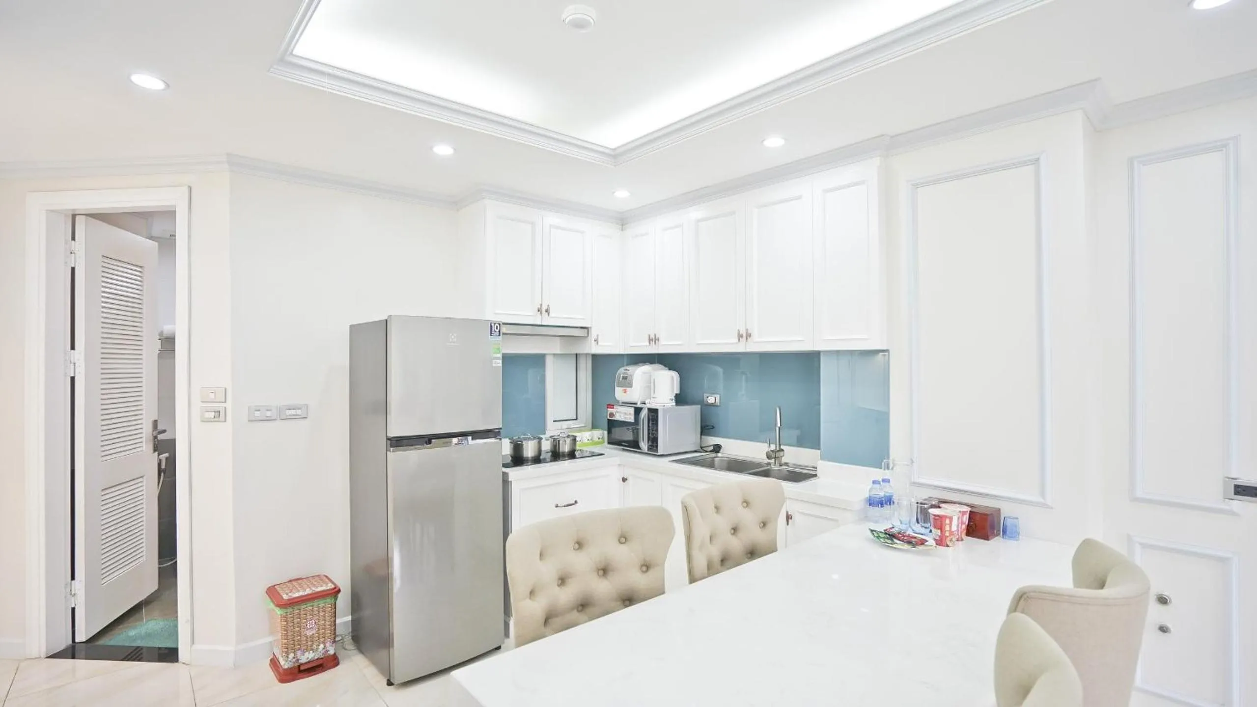 Kitchen or kitchenette in Luxe Paradise Residence 79 Nguyen Du