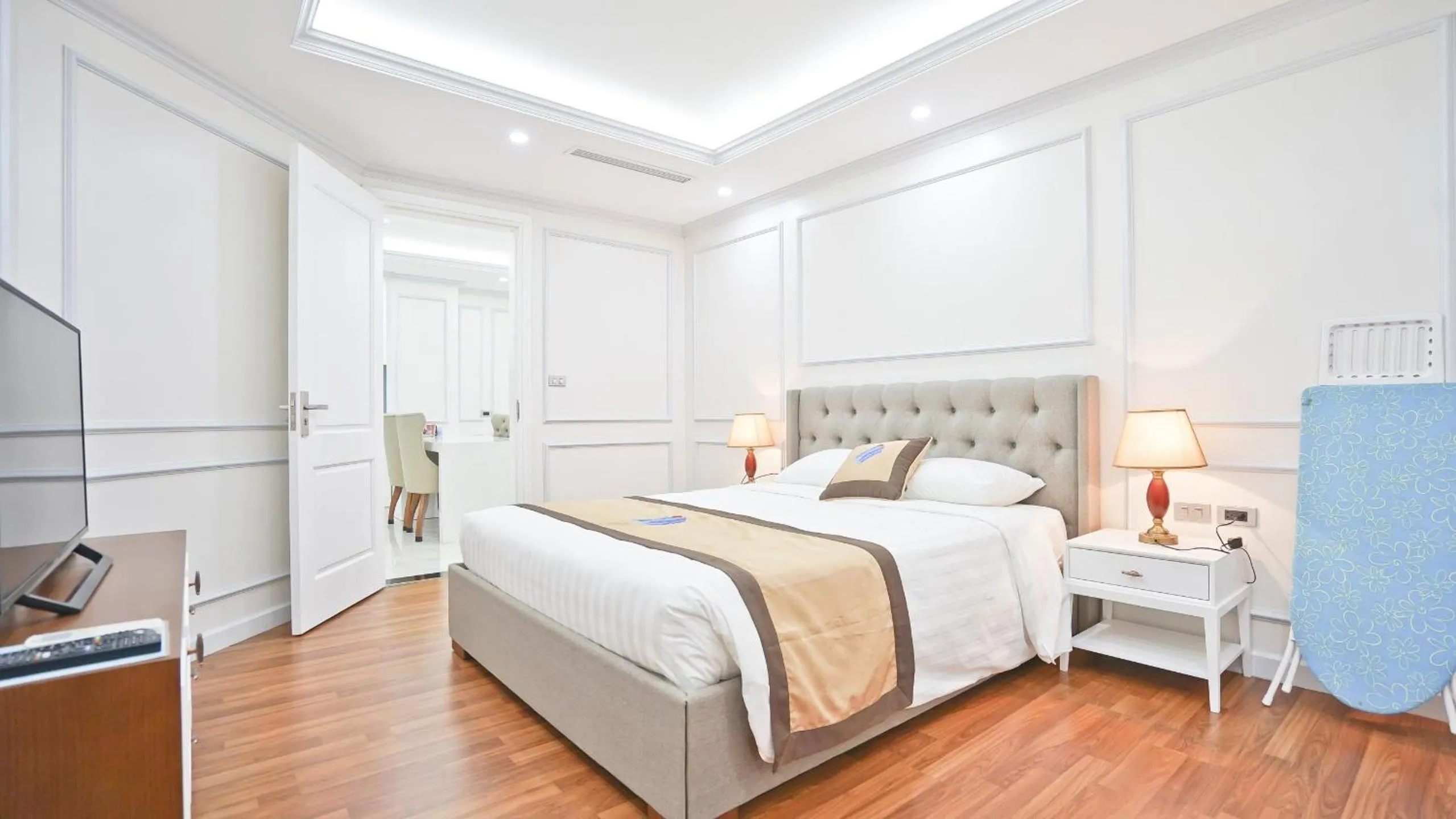 Bed in Luxe Paradise Residence 79 Nguyen Du