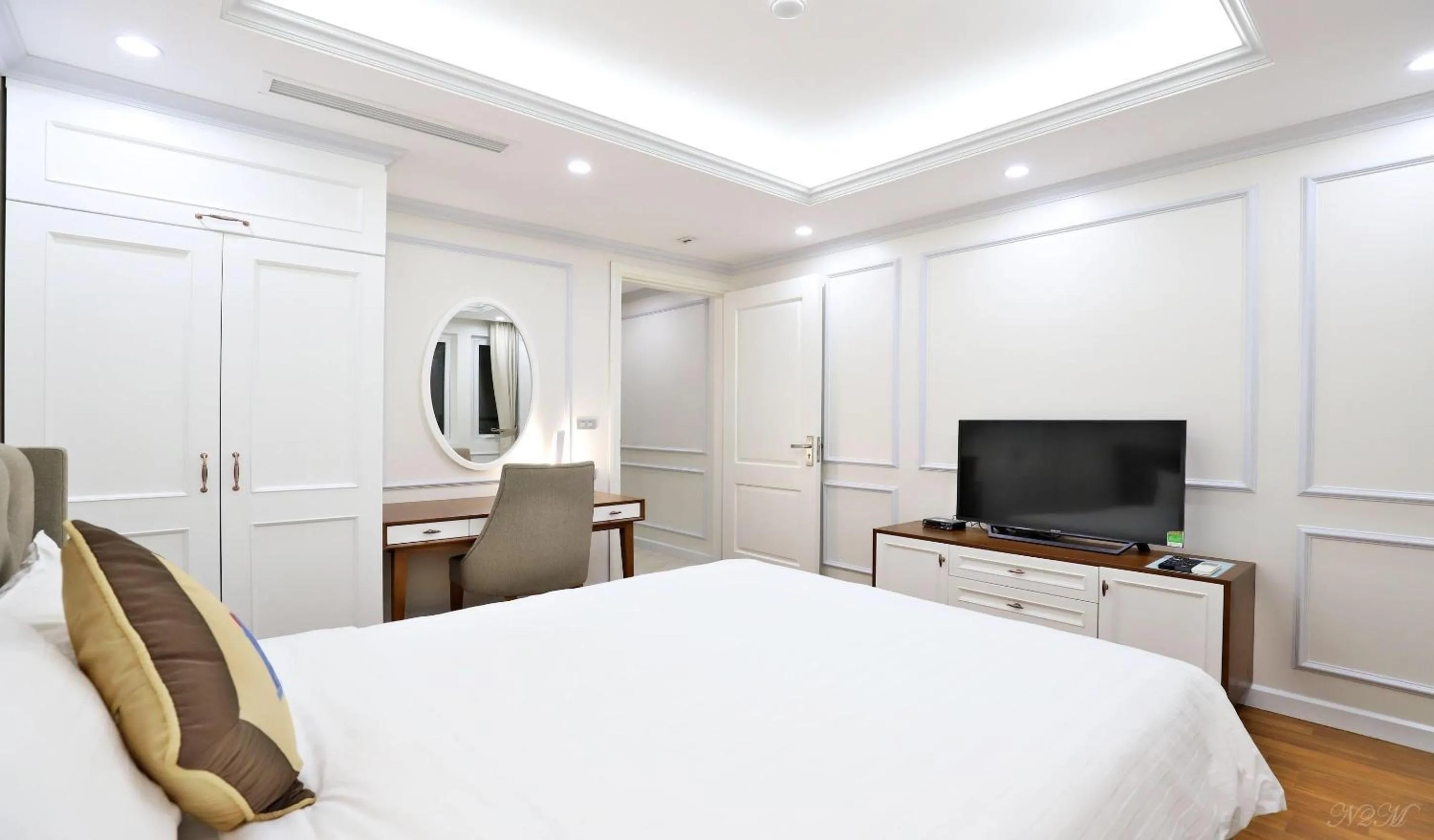 Bed in Luxe Paradise Residence 79 Nguyen Du