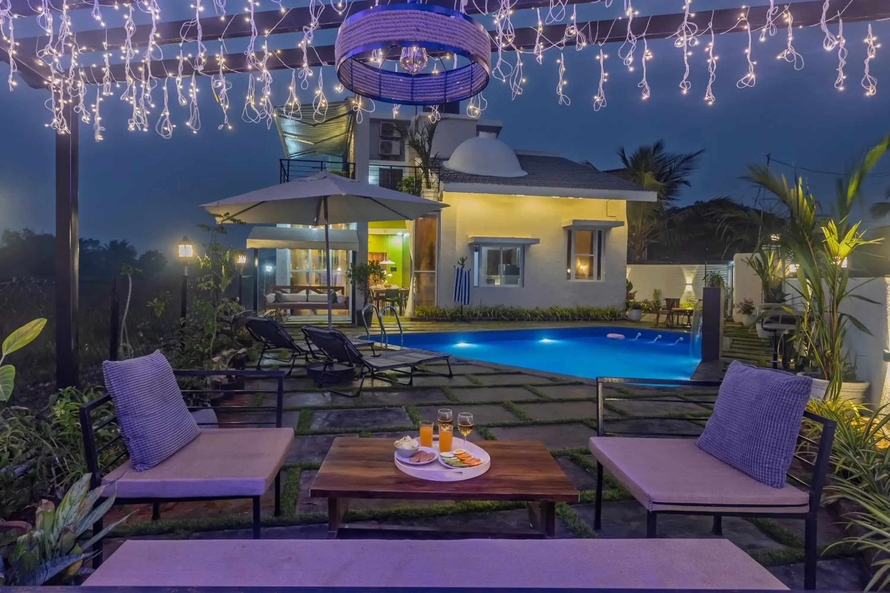 ELIVAAS Moonlit retreat 3 BHK with Garden & Pool ELIVAAS Moonlit retreat 3 BHK with Garden & Pool