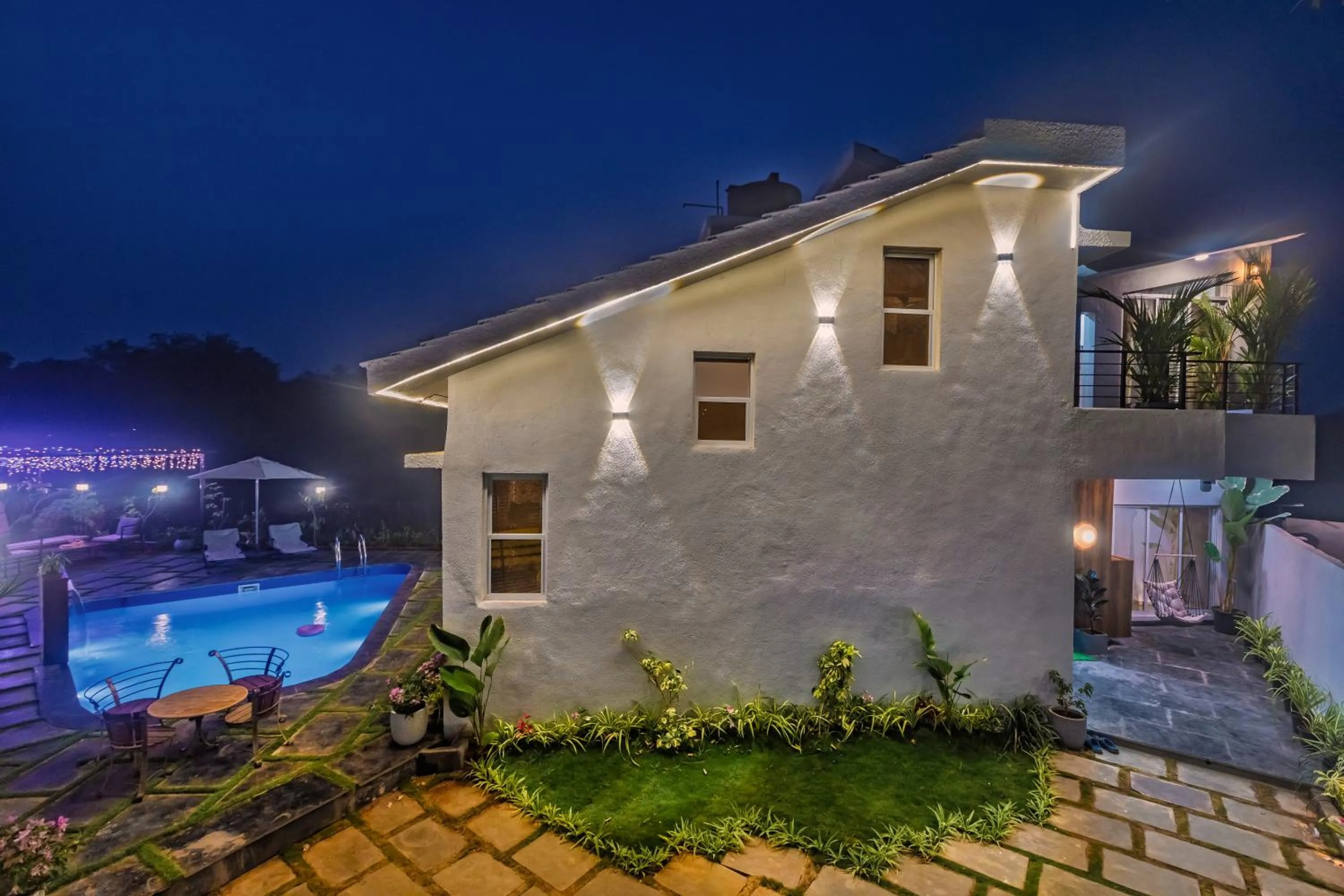 ELIVAAS Moonlit retreat 3 BHK with Garden & Pool