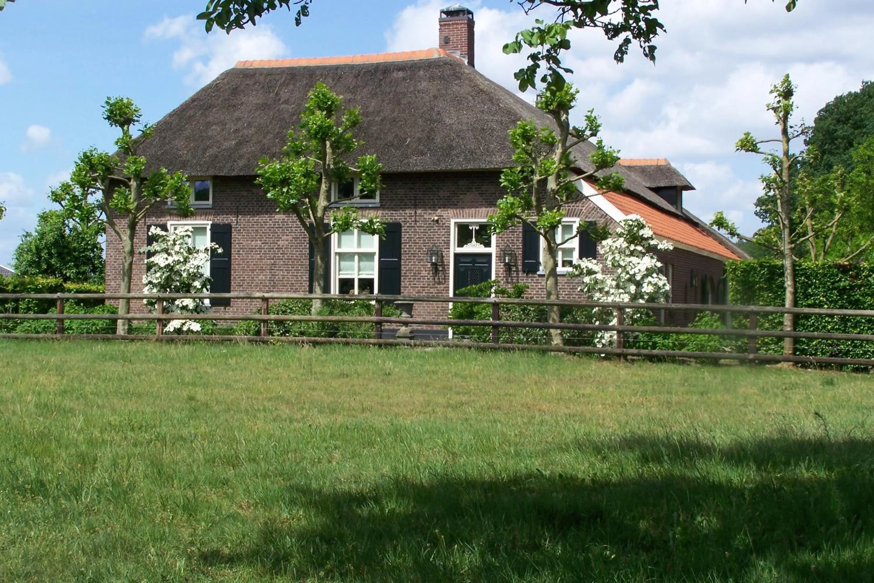 Facade/entrance in B&B Farmhouse De Loksheuvel