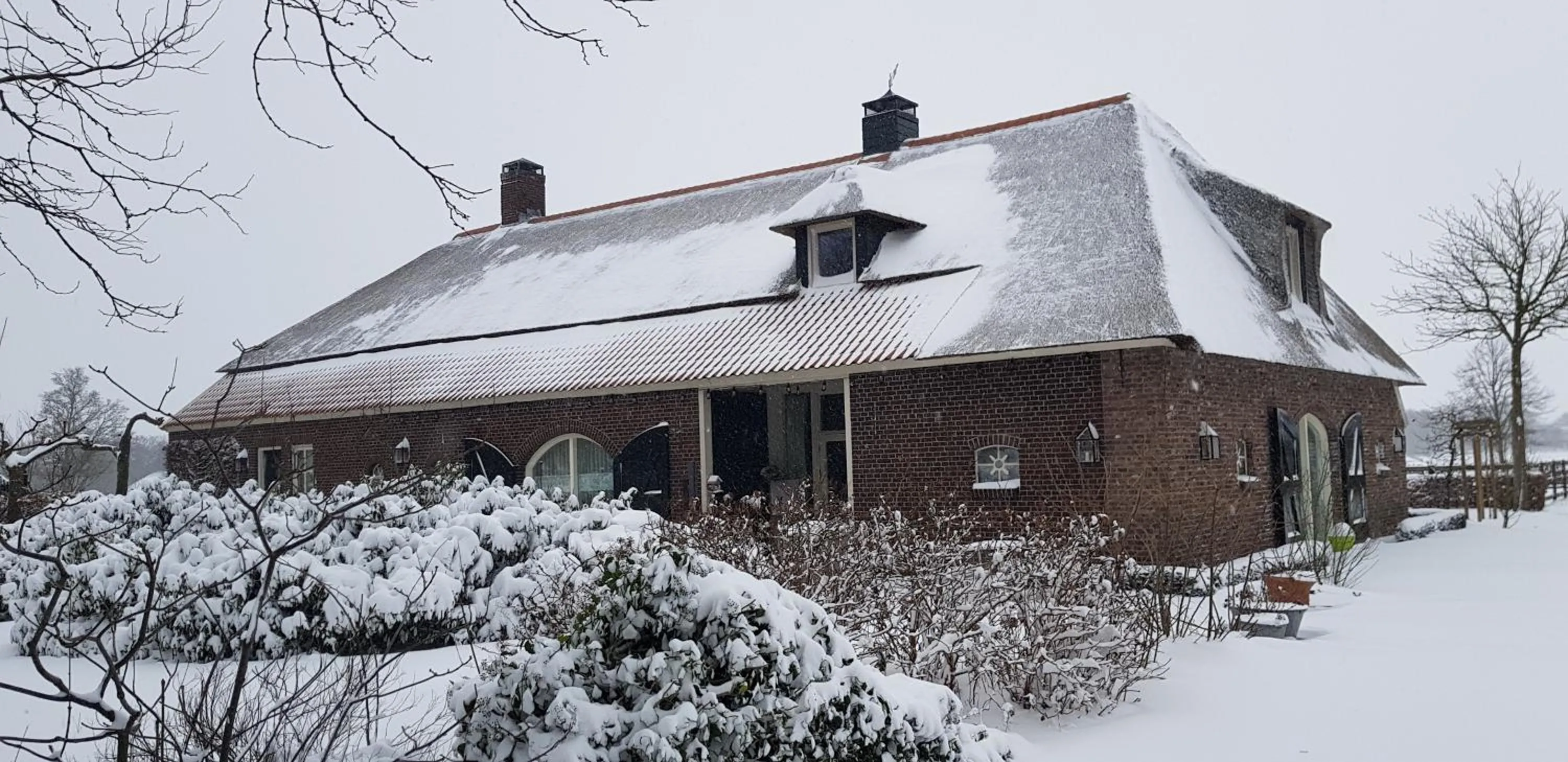 Winter in B&B Farmhouse De Loksheuvel