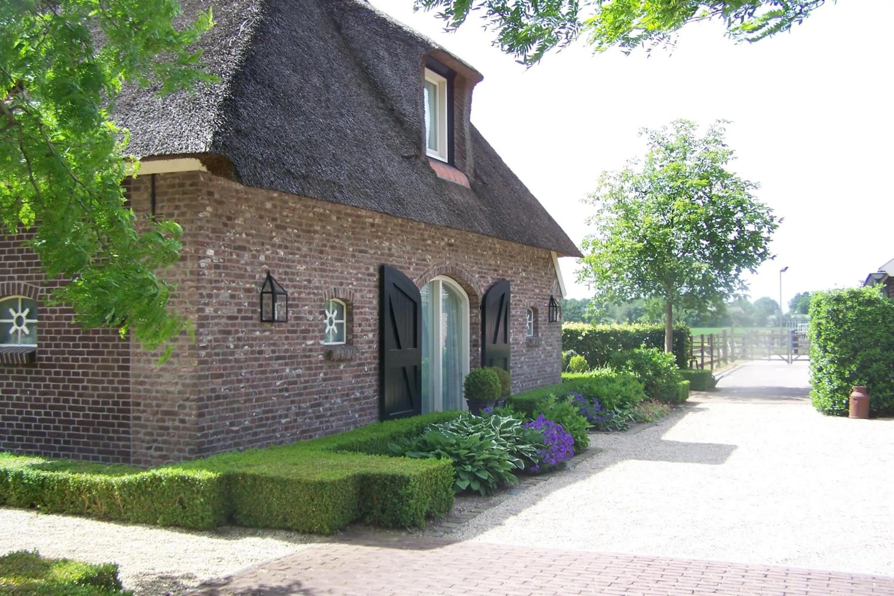 Facade/entrance in B&B Farmhouse De Loksheuvel