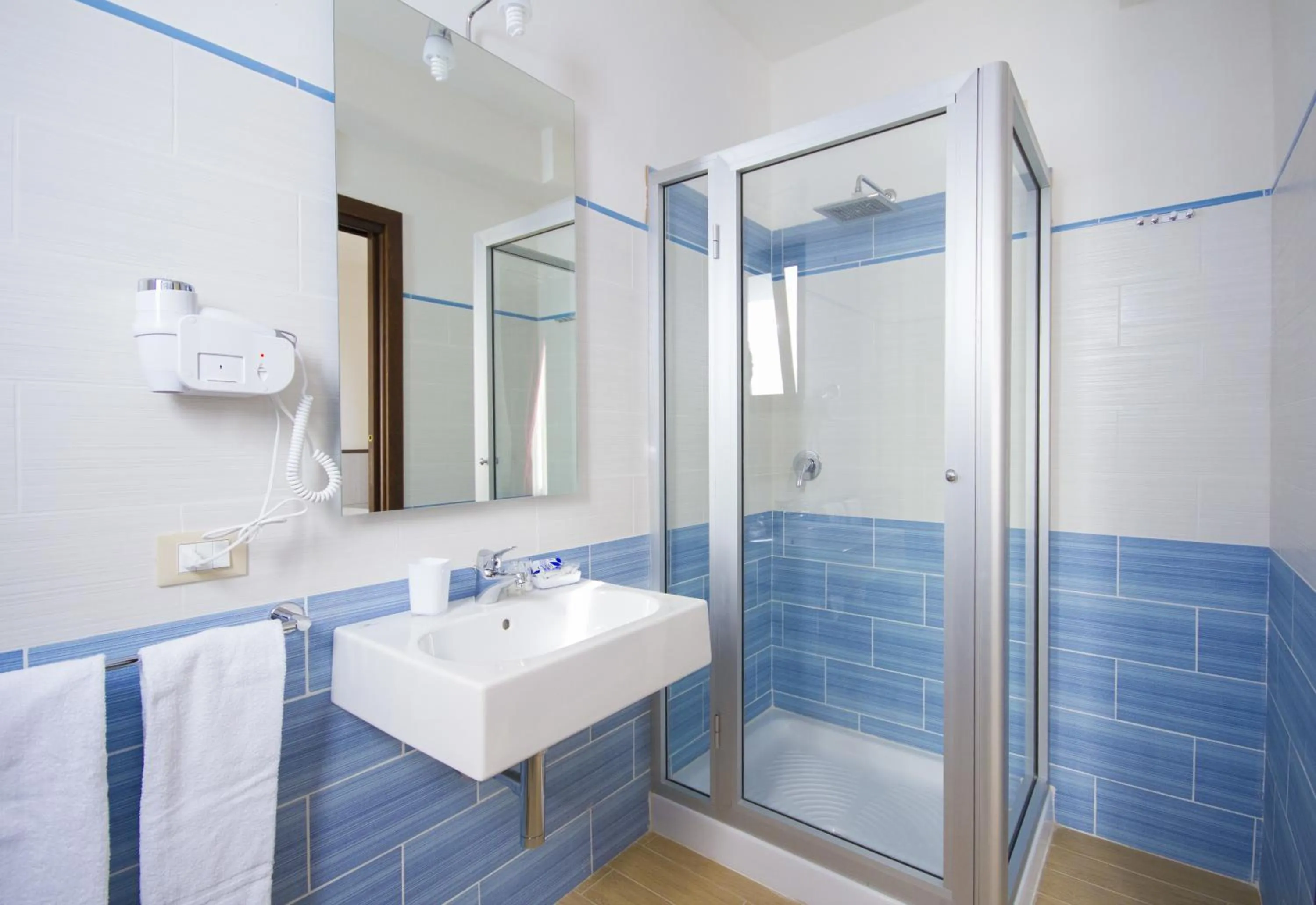 Shower in Resort Santa Maria Hotel