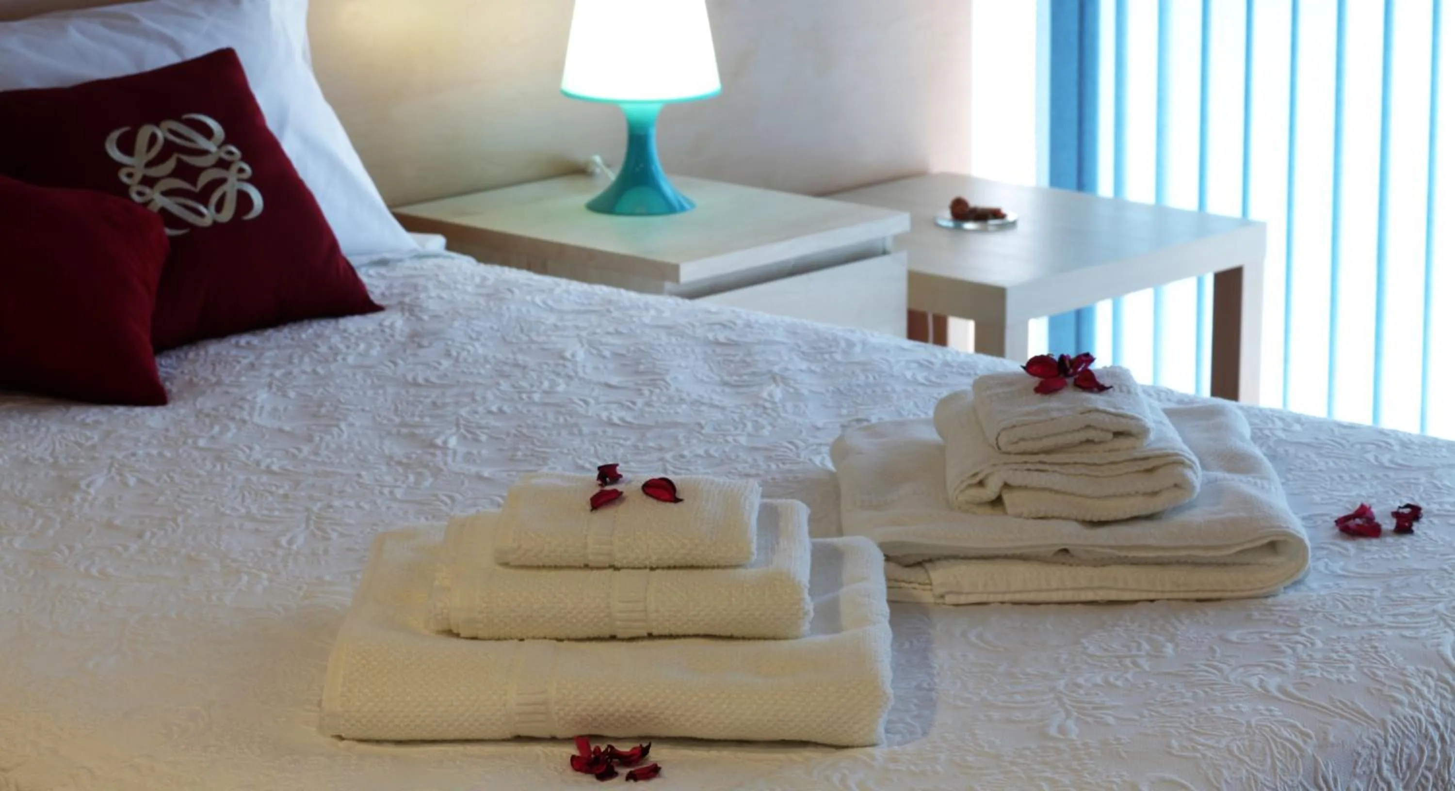 Bedroom, Bed in Apartamento Granollers