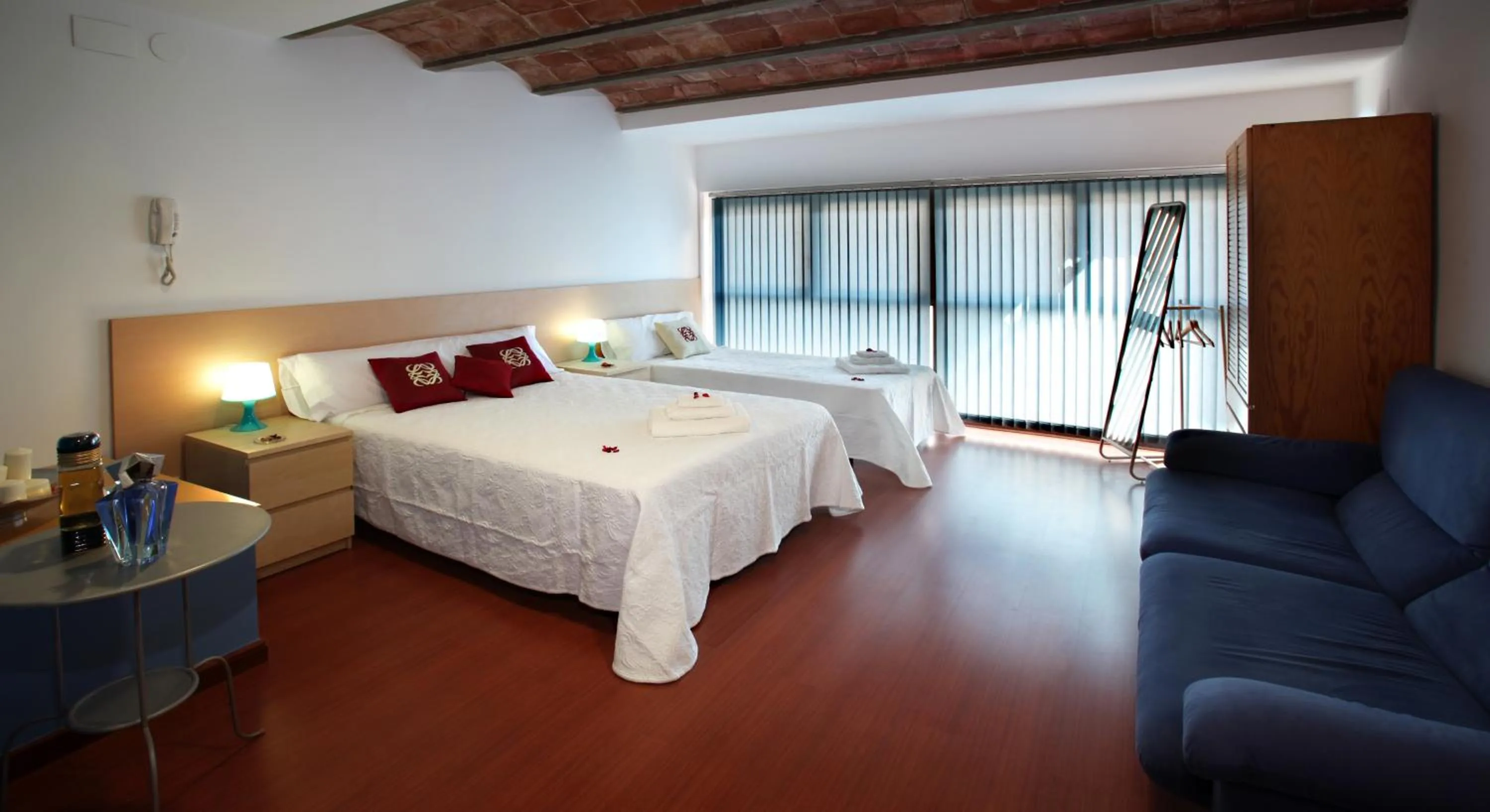 Photo of the whole room, Bed in Apartamento Granollers