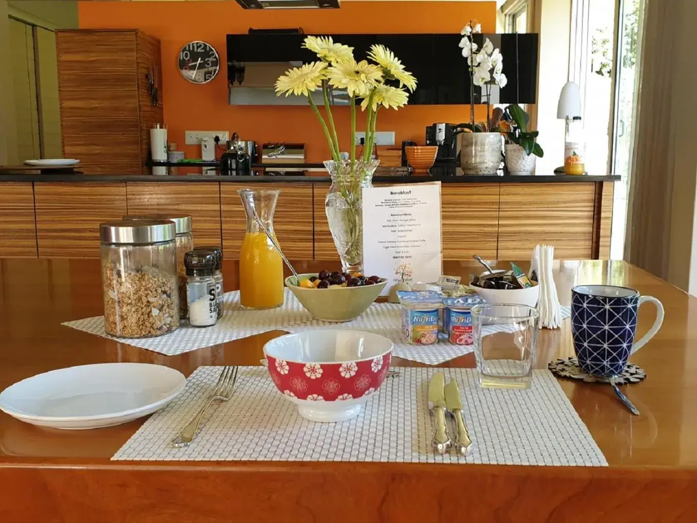 Breakfast in Houghton Place Breakfast in Houghton Place