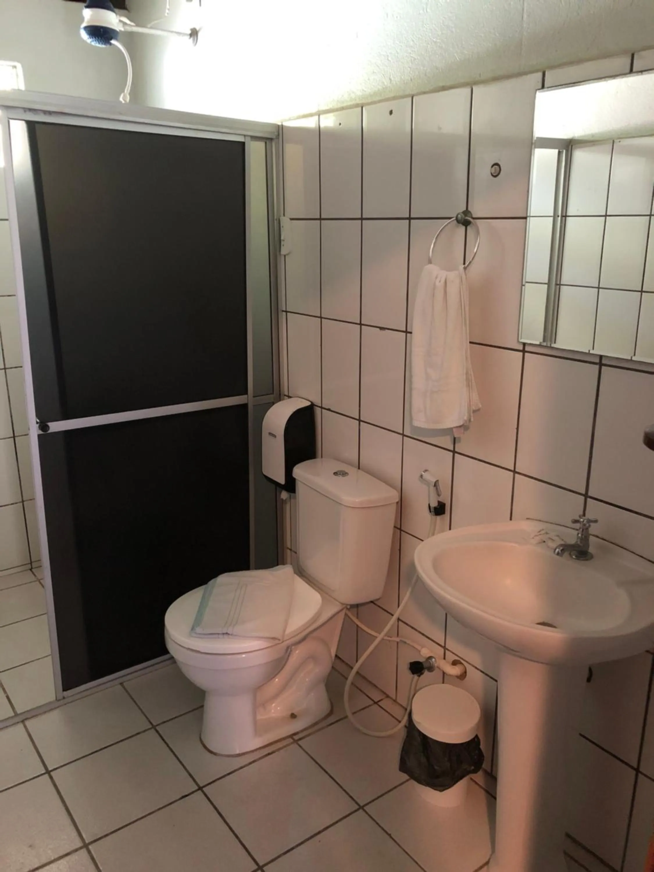 Shower in Pousada das Oliveiras