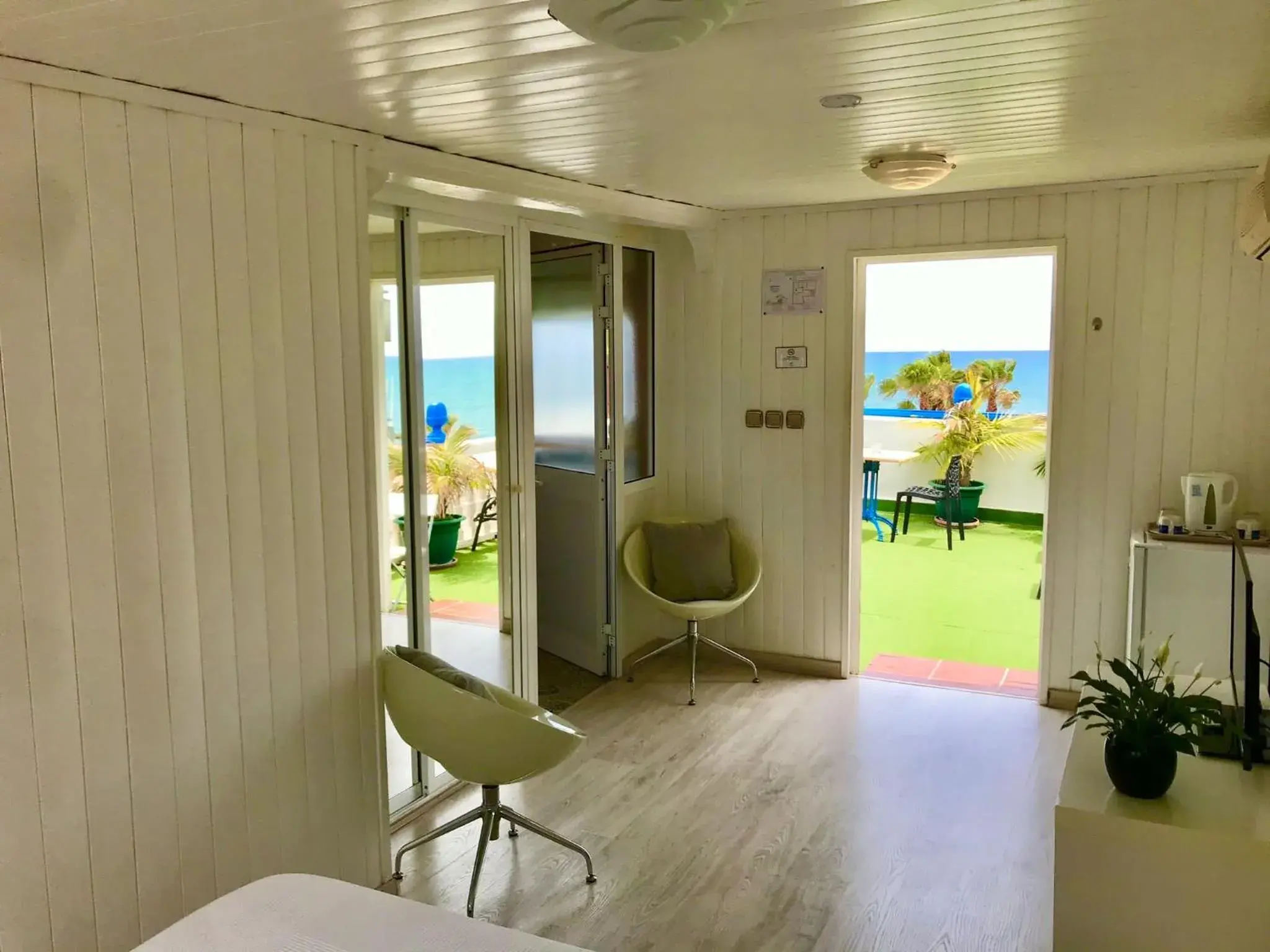 Superior Double Room with Terrace in Guadalupe Cozy Inns Superior Double Room with Terrace in Guadalupe Cozy Inns