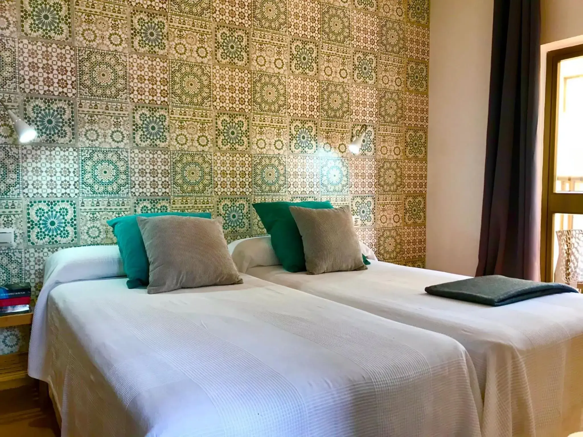 Double Room with Balcony in Guadalupe Hostal By Torremolinos On-line Double Room with Balcony in Guadalupe Hostal By Torremolinos On-line