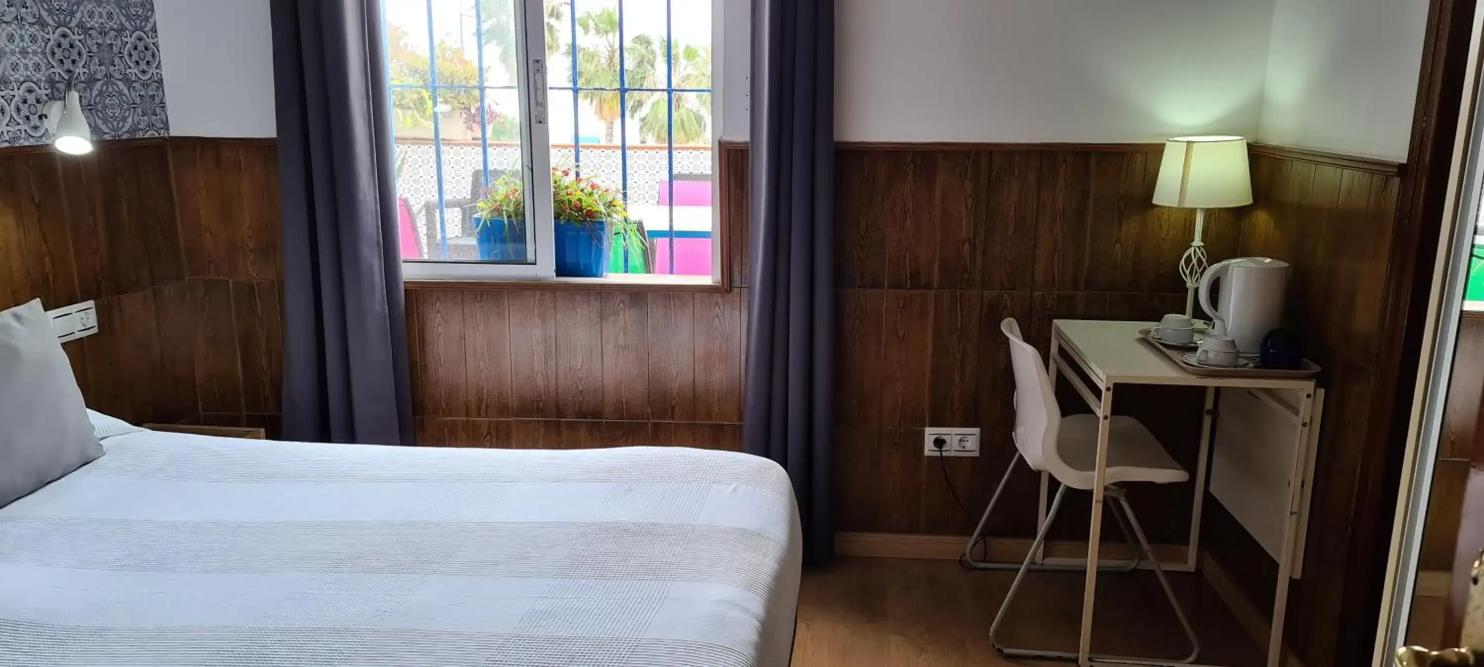 Double Room in Guadalupe Cozy Inns Double Room in Guadalupe Cozy Inns