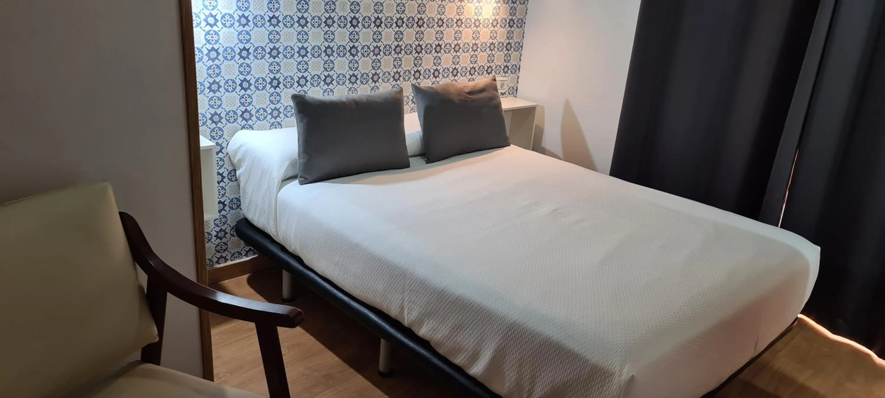 Photo of the whole room, Bed in Guadalupe Cozy Inns