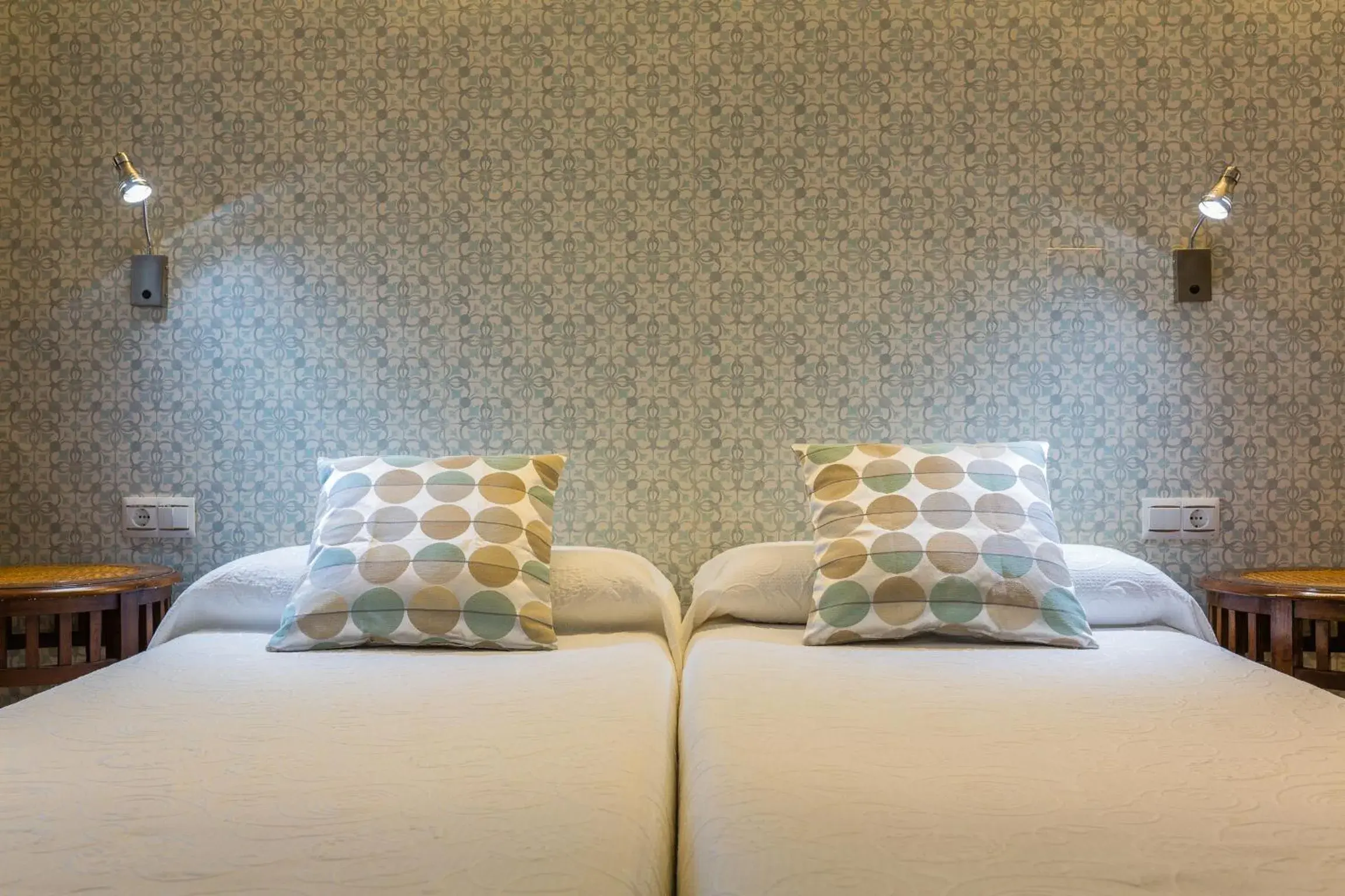 Twin Room in Guadalupe Cozy Inns Twin Room in Guadalupe Cozy Inns