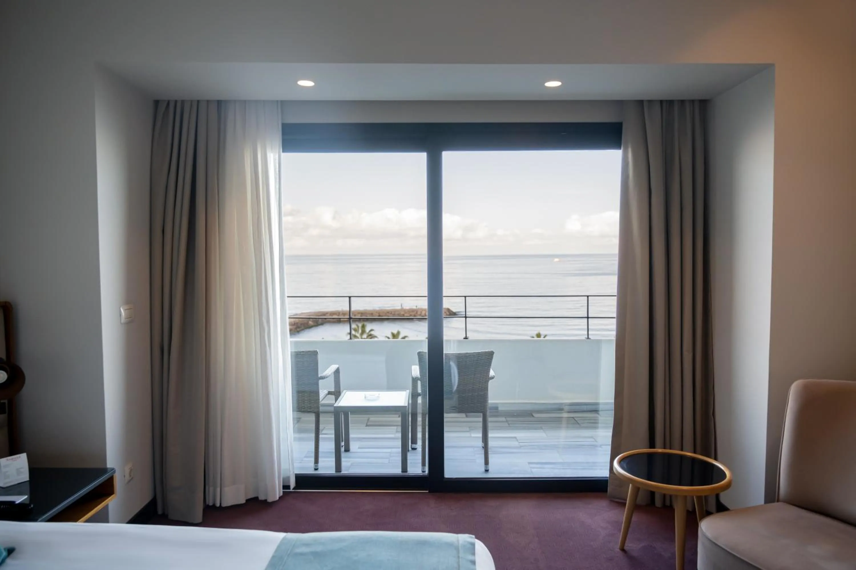 Natural landscape, Bed in Ramada Plaza Hotel & Spa Trabzon