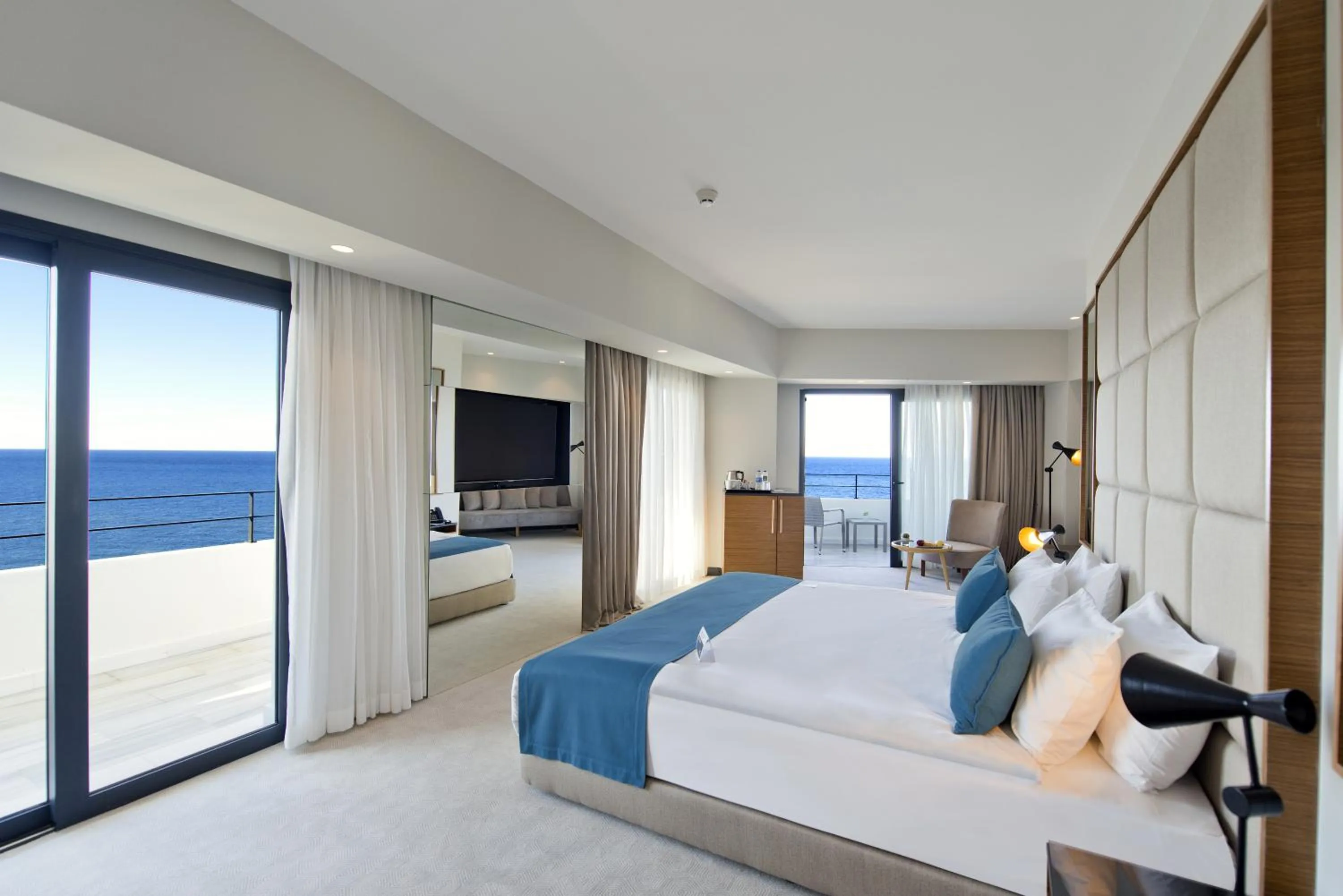 Decorative detail, Bed in Ramada Plaza Hotel & Spa Trabzon