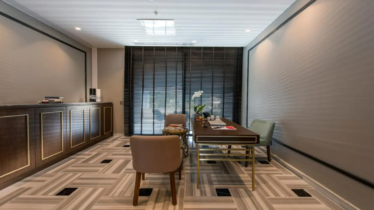 Living room in Ramada Plaza Hotel & Spa Trabzon