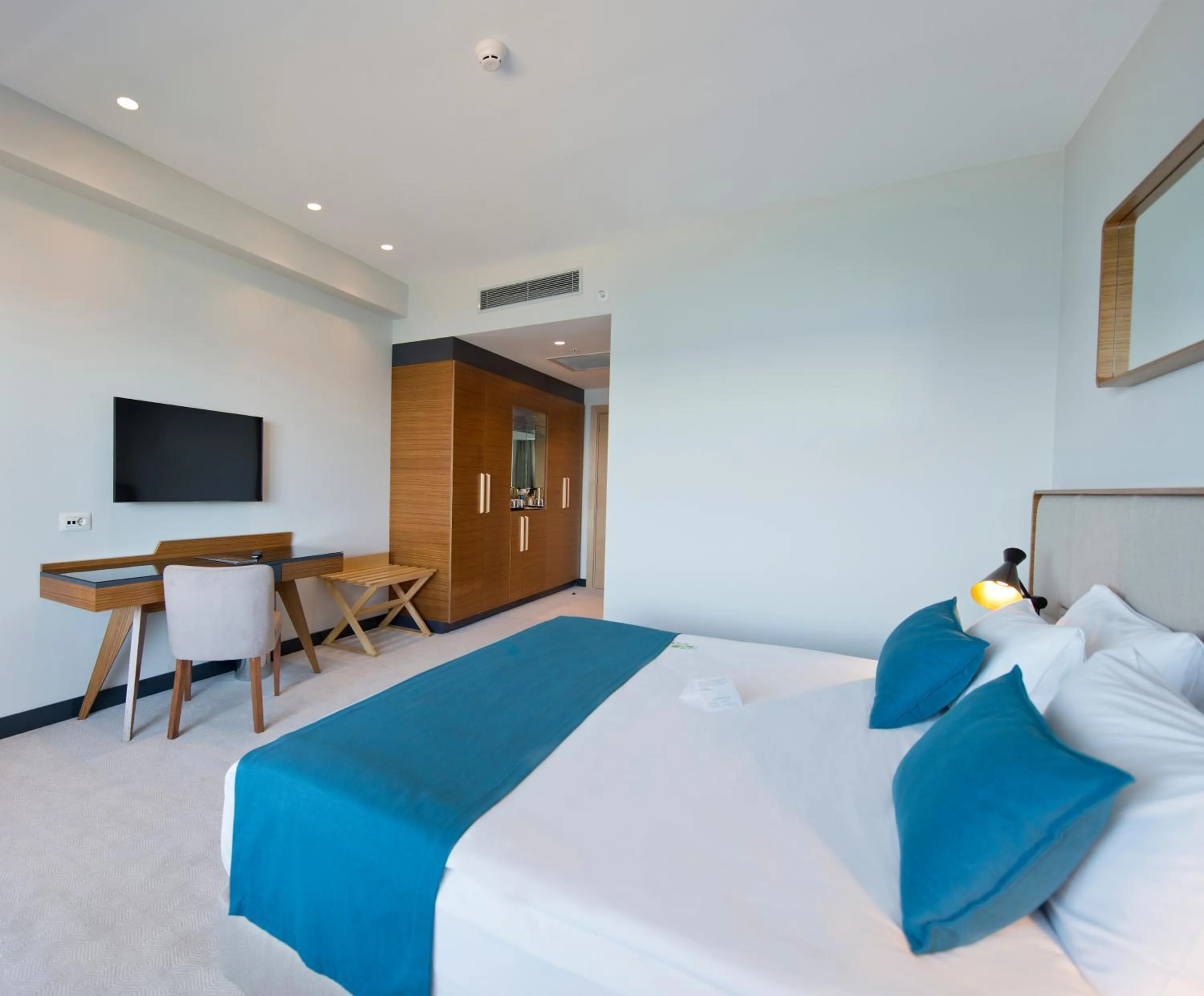 Bedroom, Bed in Ramada Plaza Hotel & Spa Trabzon