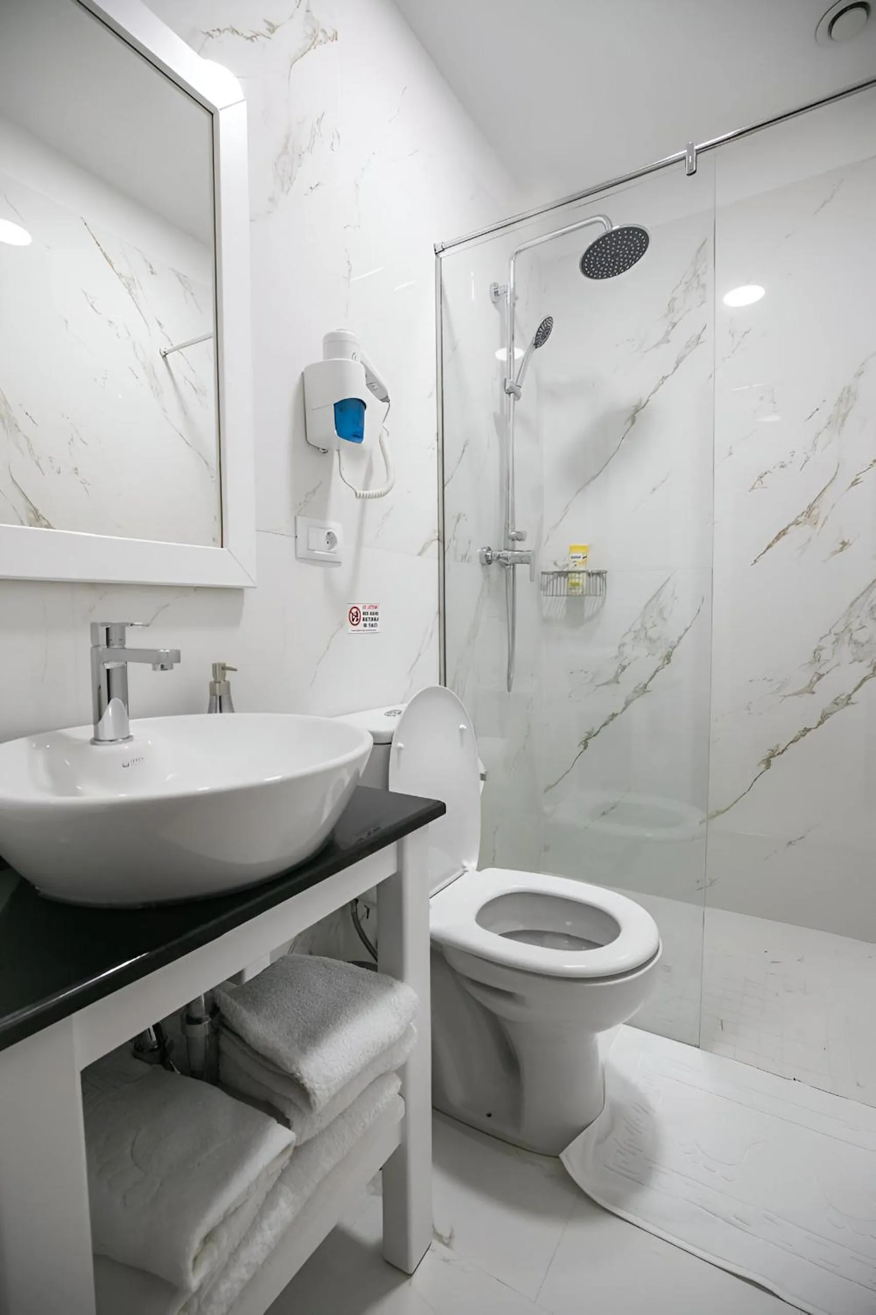 Bathroom in Hotel Sidi