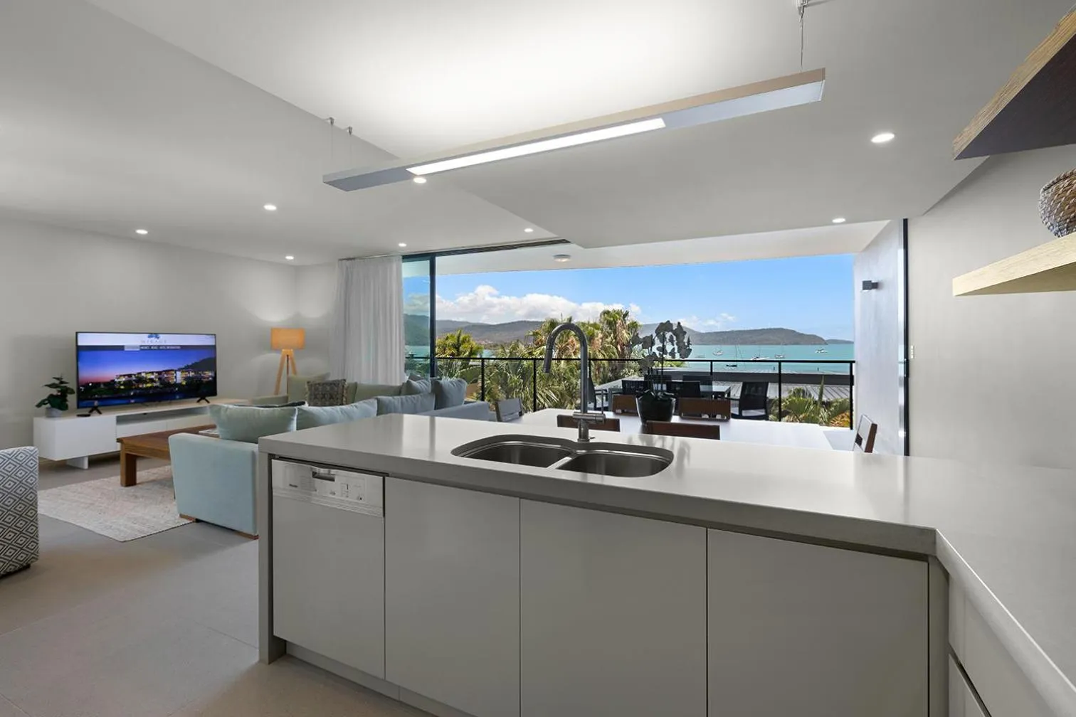 Kitchen or kitchenette in Mirage Whitsundays