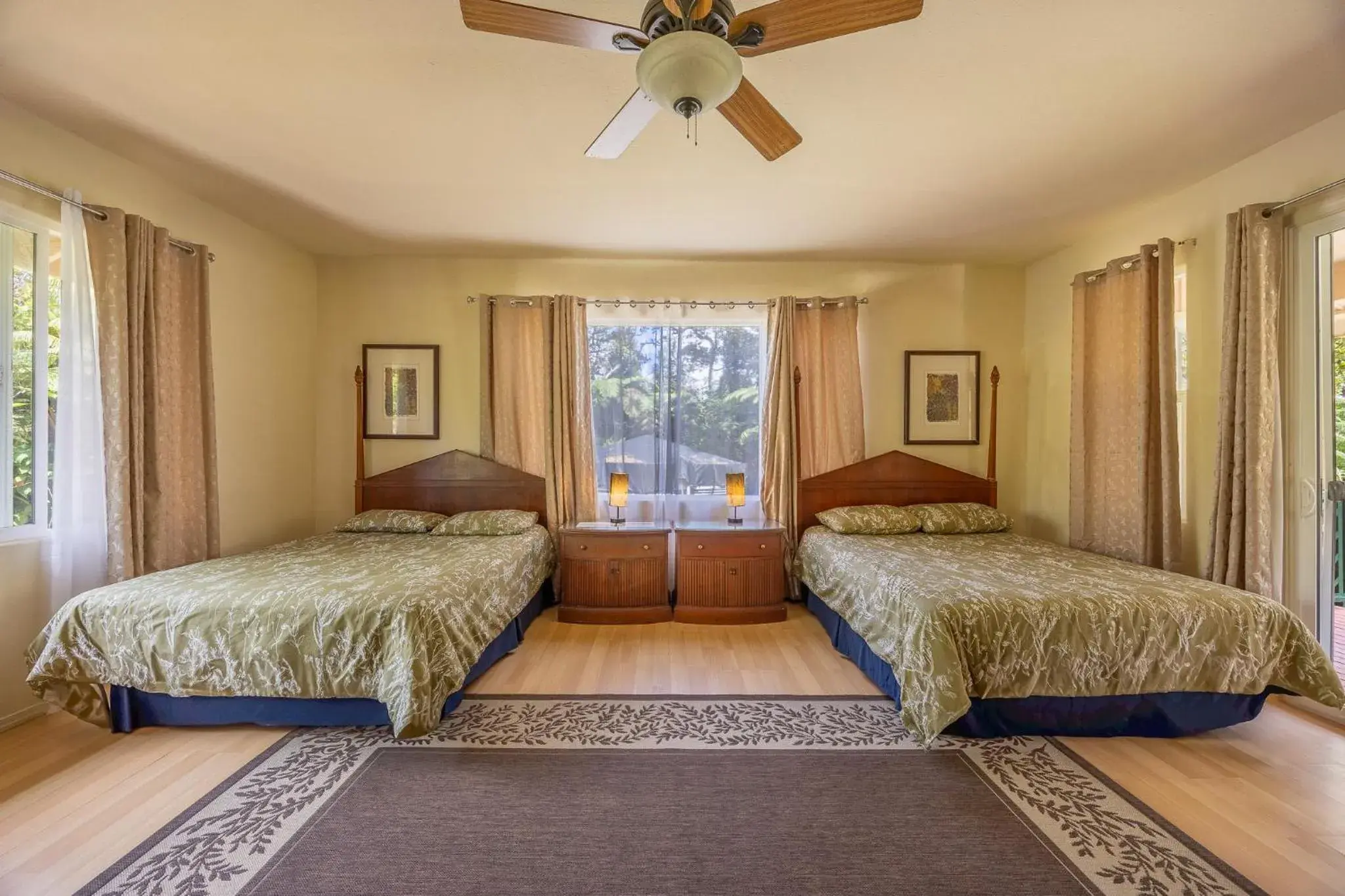 Photo of the whole room, Bed in Volcano Forest Inn Photo of the whole room, Bed in Volcano Forest Inn