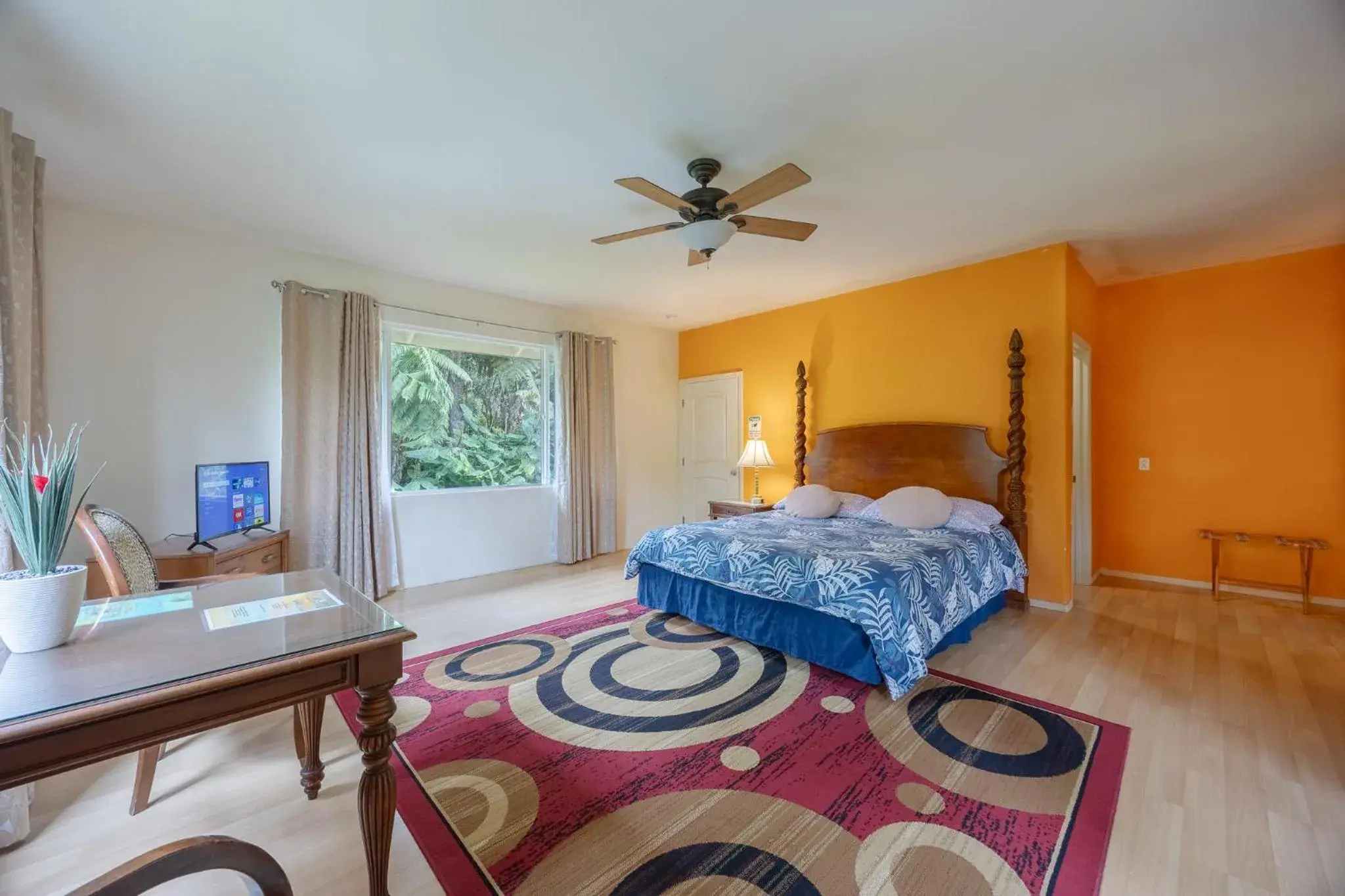 Photo of the whole room, Bed in Volcano Forest Inn Photo of the whole room, Bed in Volcano Forest Inn