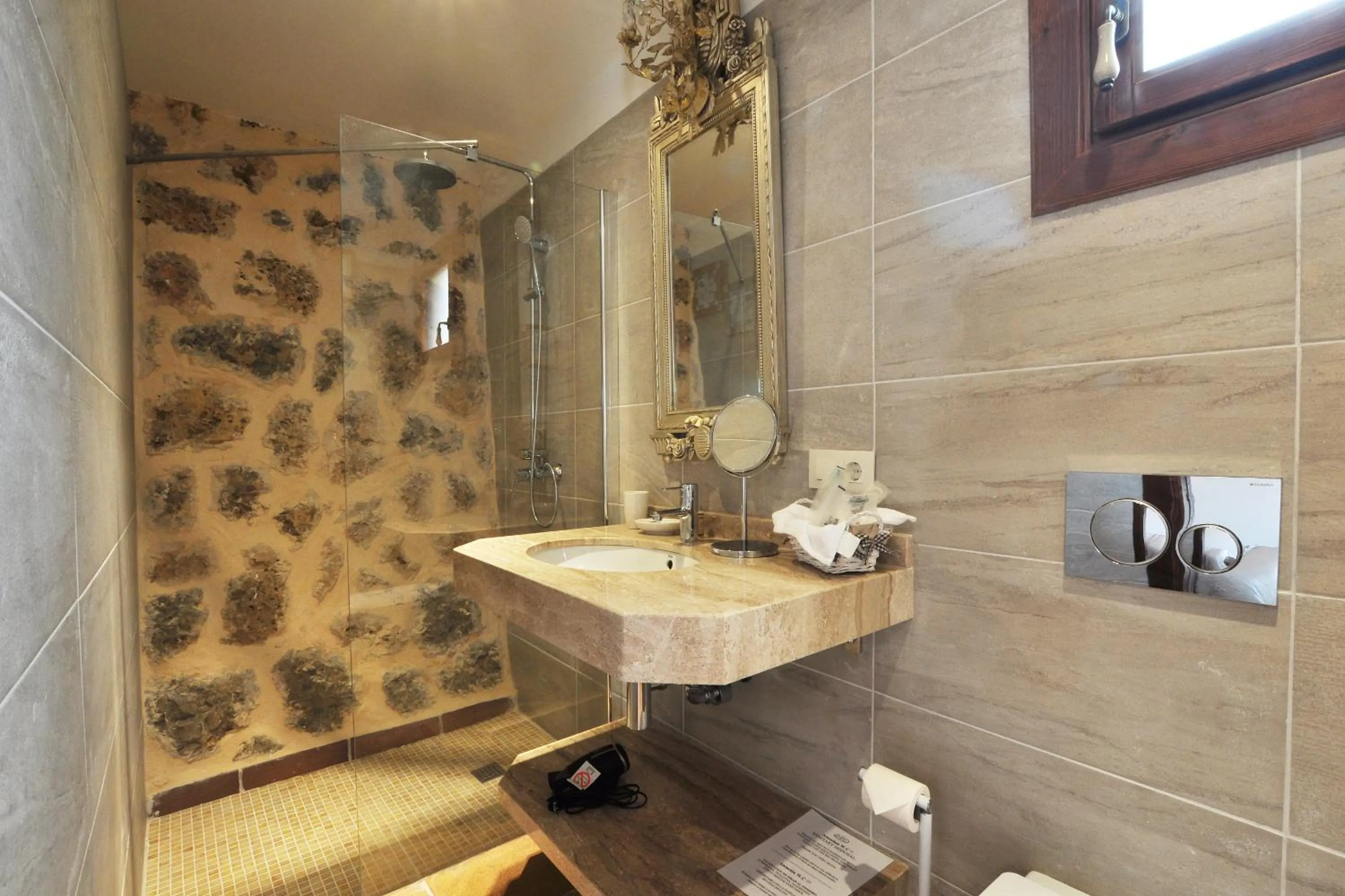 Bathroom in Agroturismo Sa Vinya des Convent