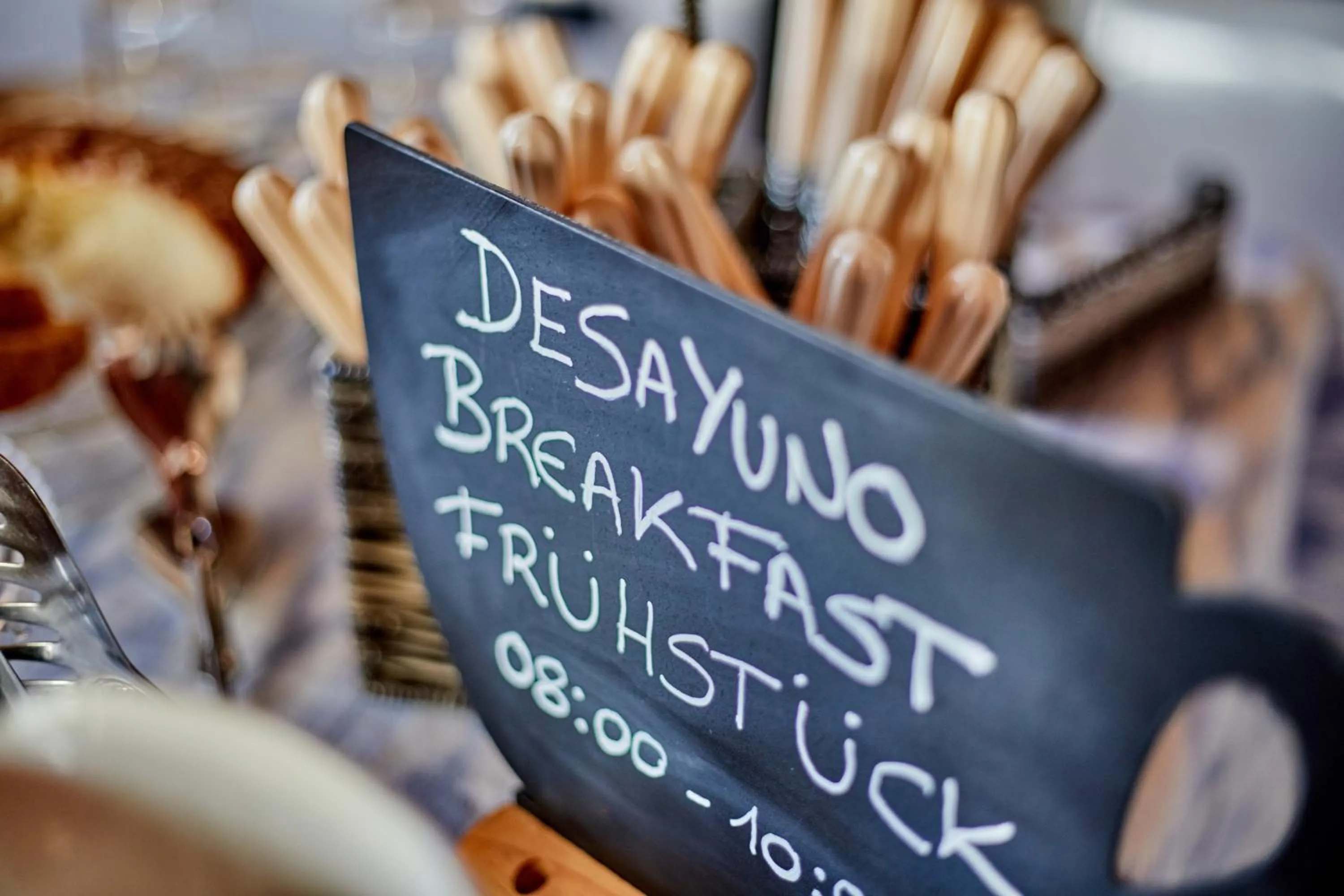 Buffet breakfast in Agroturismo Sa Vinya des Convent