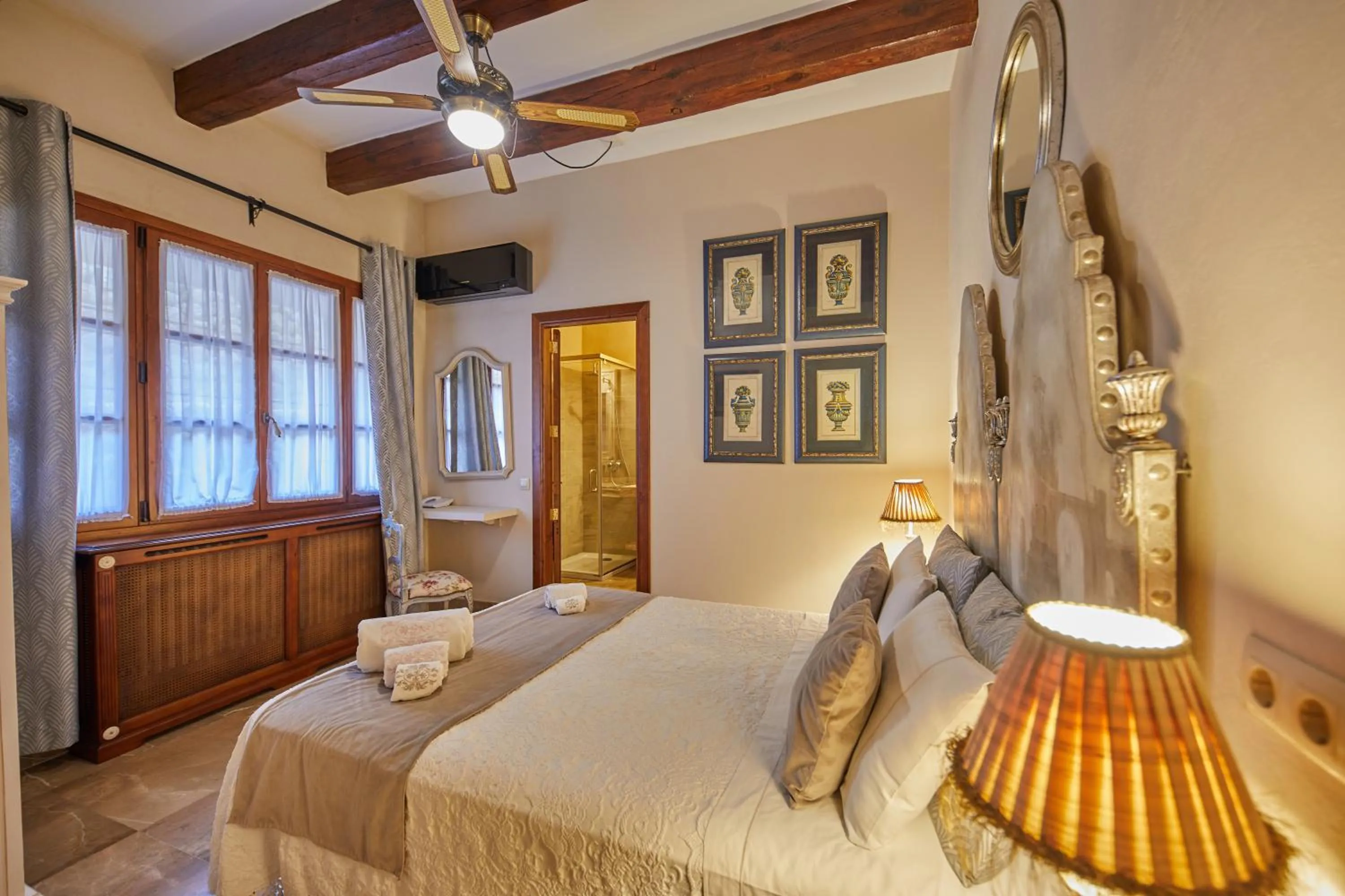 Bedroom, Bed in Agroturismo Sa Vinya des Convent