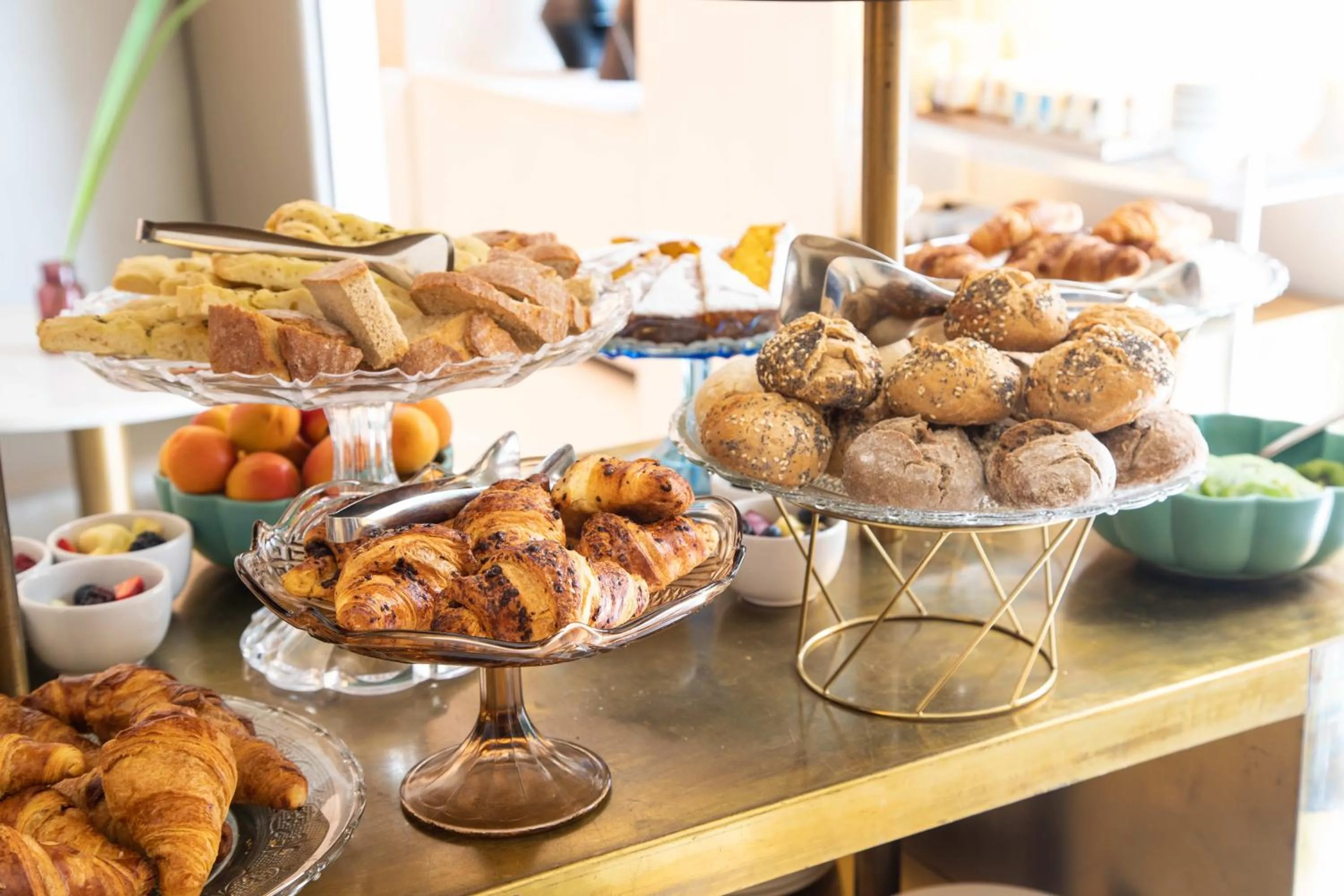 Buffet breakfast in Senato Hotel Milano