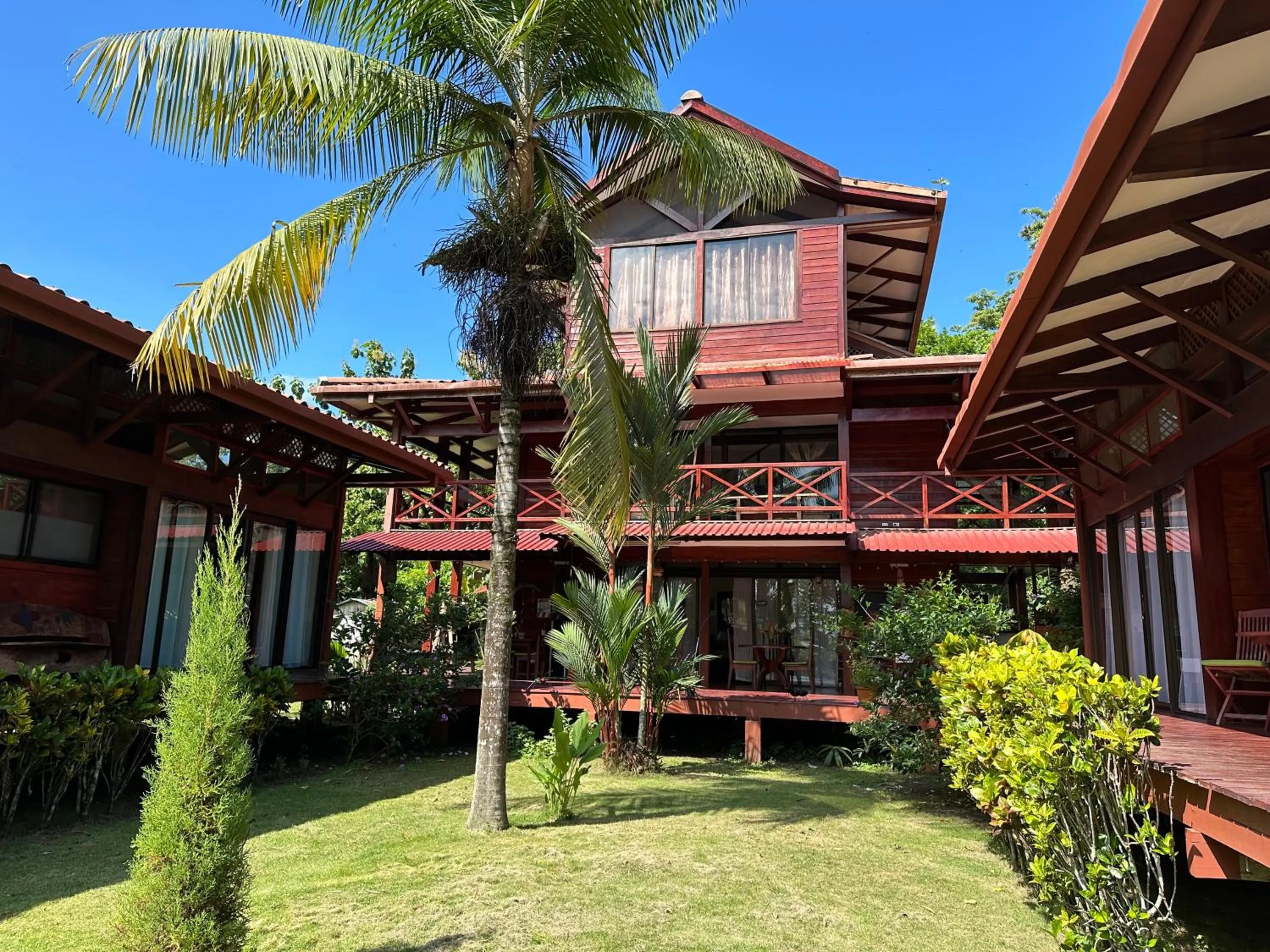 Property building in Hotel Kenaki Lodge