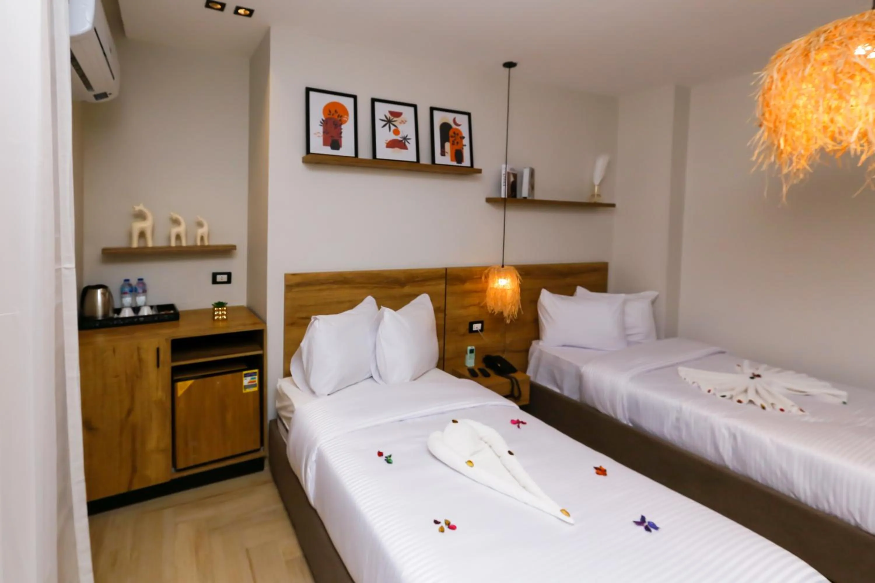 Bed in Rixoss tower Pyramids View