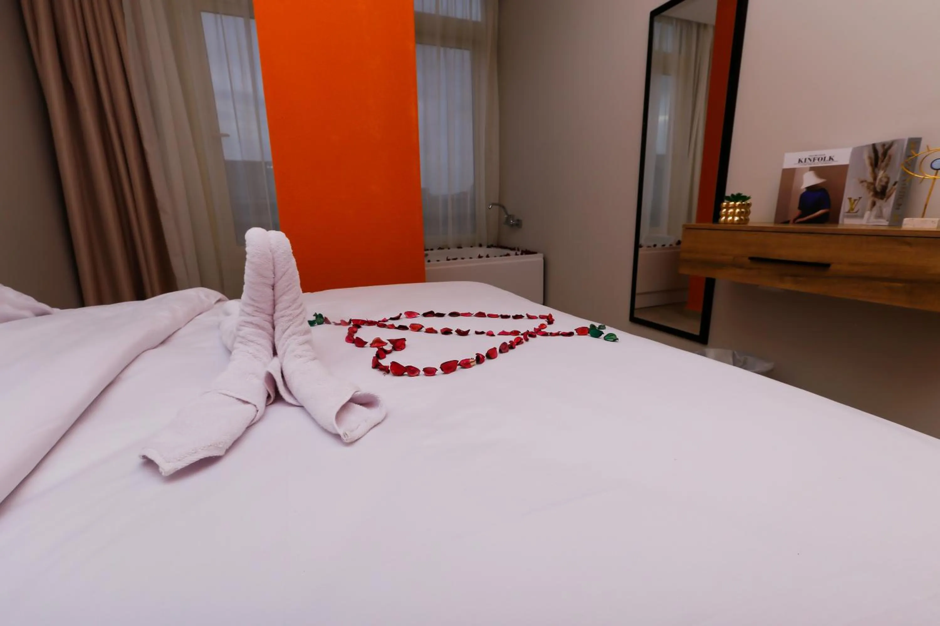 Photo of the whole room, Bed in Rixoss tower Pyramids View