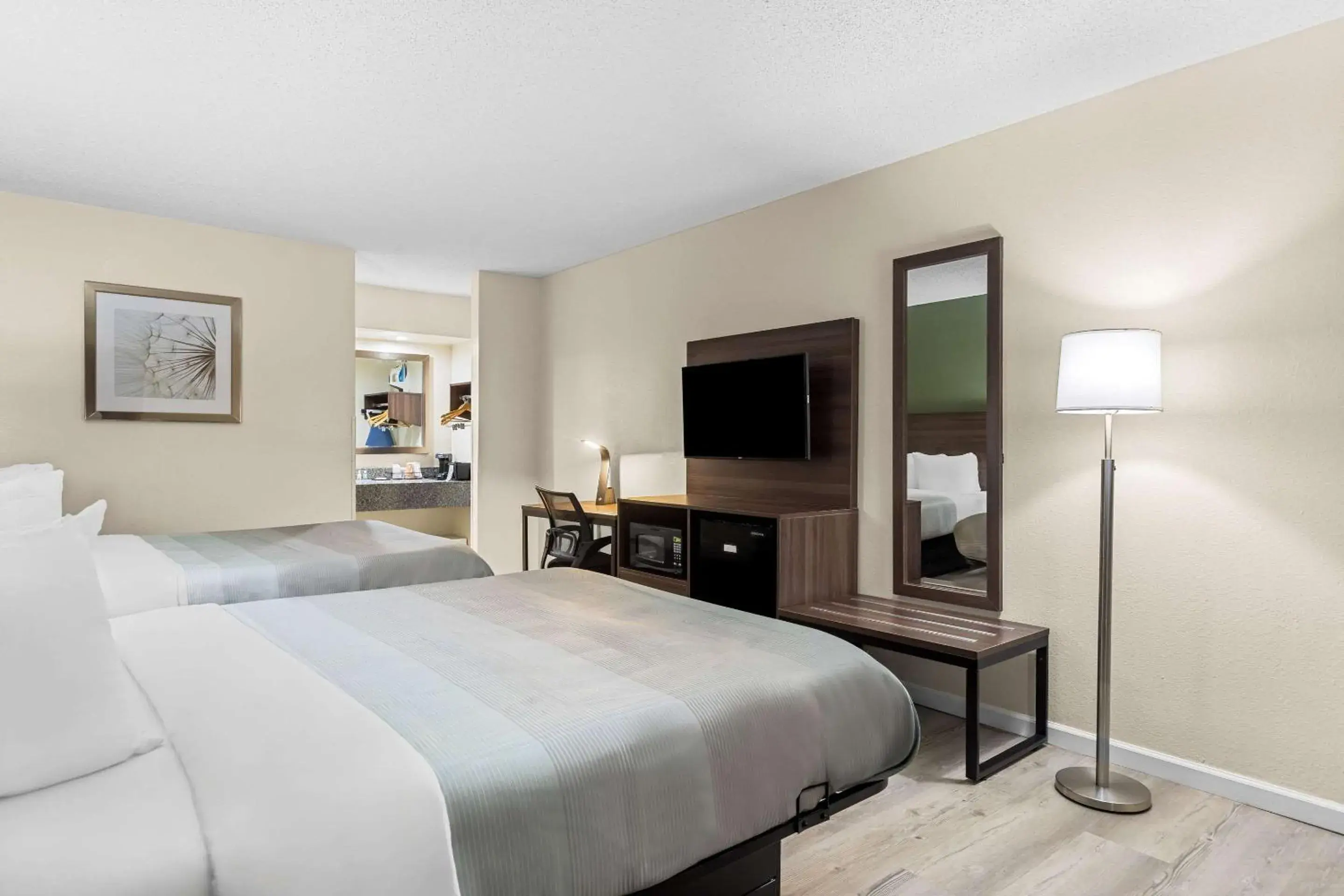 Bedroom, Bed in Quality Inn Port Wentworth Savannah North Bedroom, Bed in Quality Inn Port Wentworth Savannah North